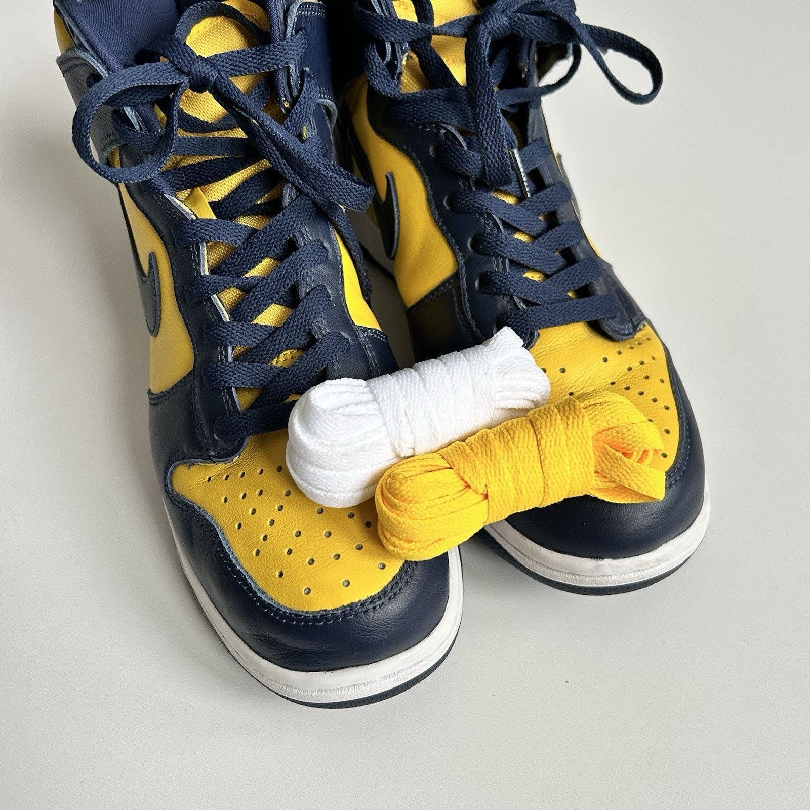 Nike Nike Dunk High US 9.5 SP Retro Michigan Varsity Maize Navy Size US 9 / EU 42 - 10 Thumbnail