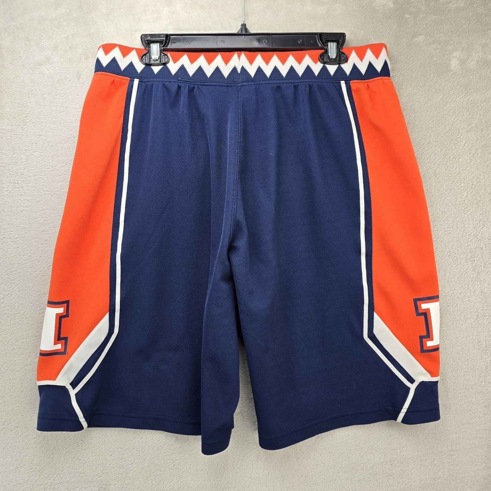 Nike Vintage Nike Illinois Fighting Illini Basketball Shorts XL Size US 36 / EU 52 - 10 Thumbnail