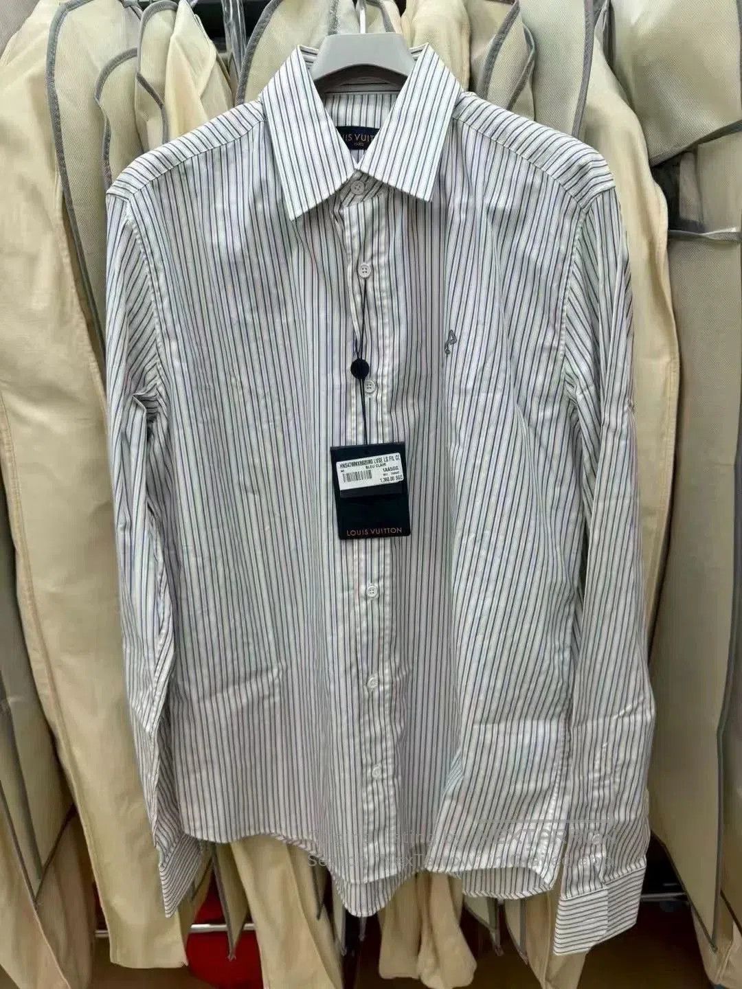 Louis Vuitton Louis Vuitton Blue White Stripe Long. Size US M / EU 48-50 / 2 - 1 Thumbnail