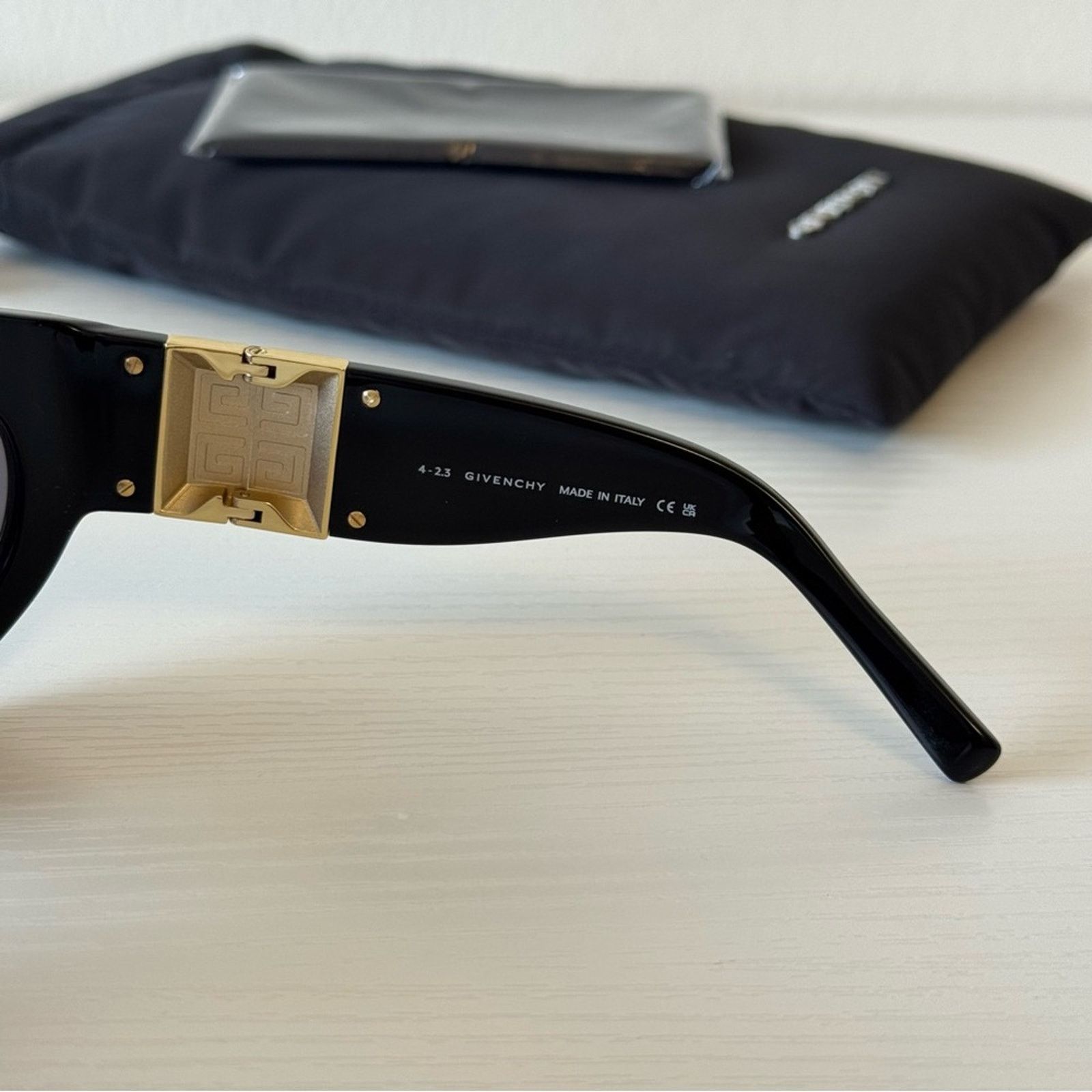 Givenchy New! Givenchy Black Sunglasses GV40073I 01A, Authentic Size ONE SIZE - 6 Thumbnail