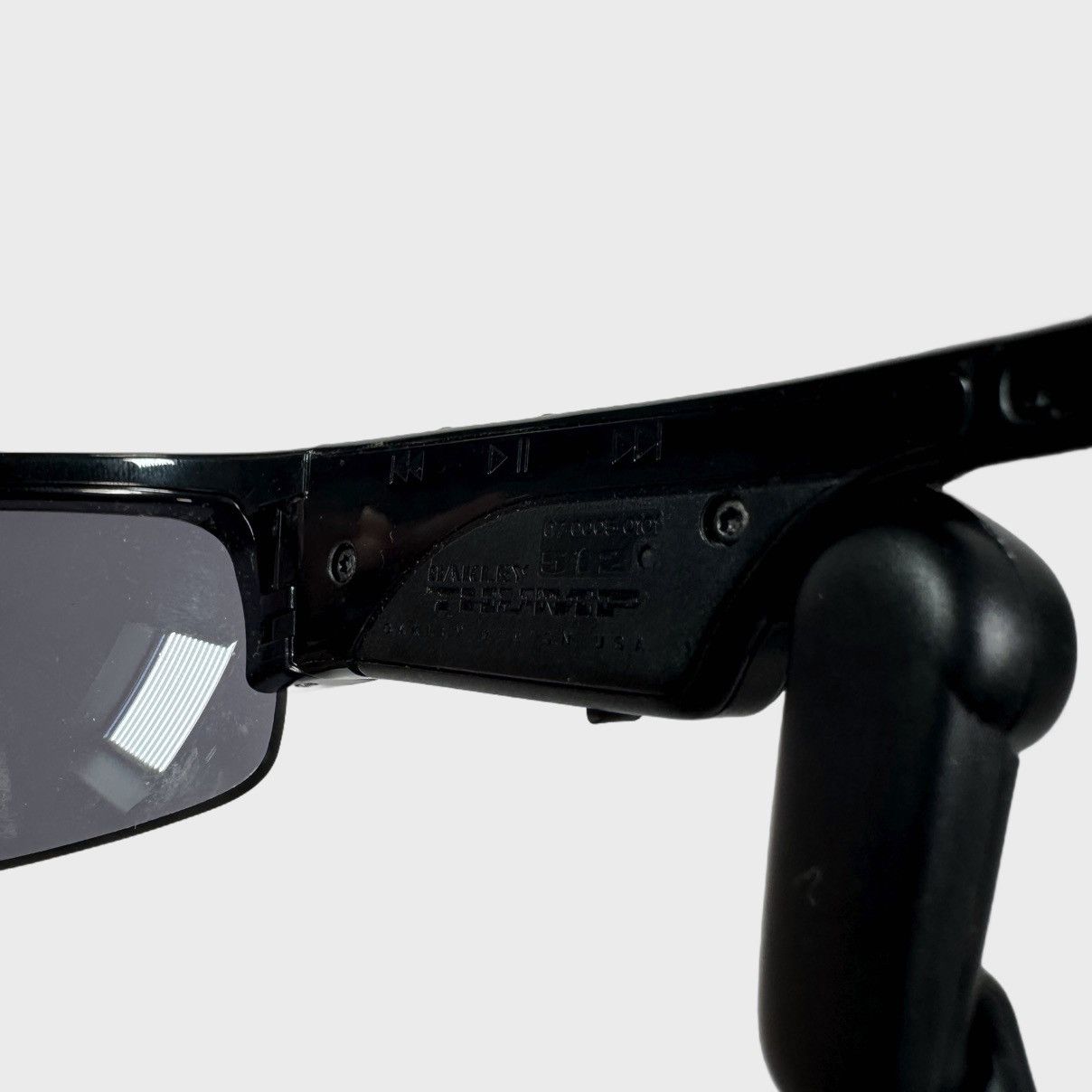 RARE 2000's vintage Oakley Thump Pro 512mb