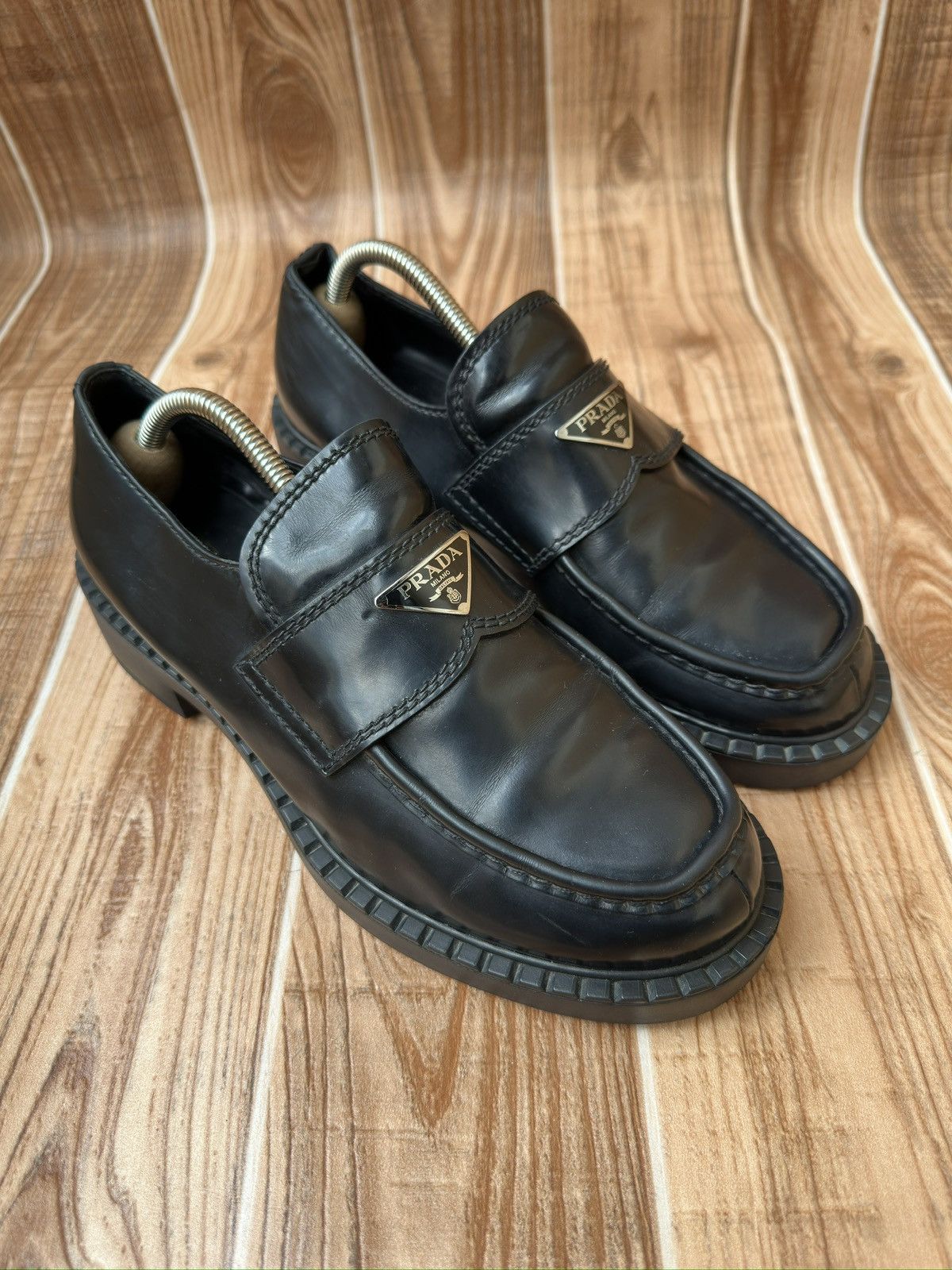 Prada Prada Brushed Leather Logo Loafers Size US 7.5 / EU 40-41 - 1 Thumbnail