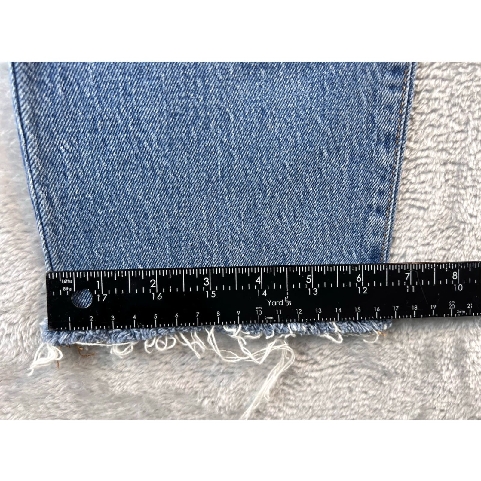 Madewell Madewell Jeans 25 Blue High Rise Slim Boyjean Distressed Raw Hem Women Size 42" / US 20 - 3 Thumbnail