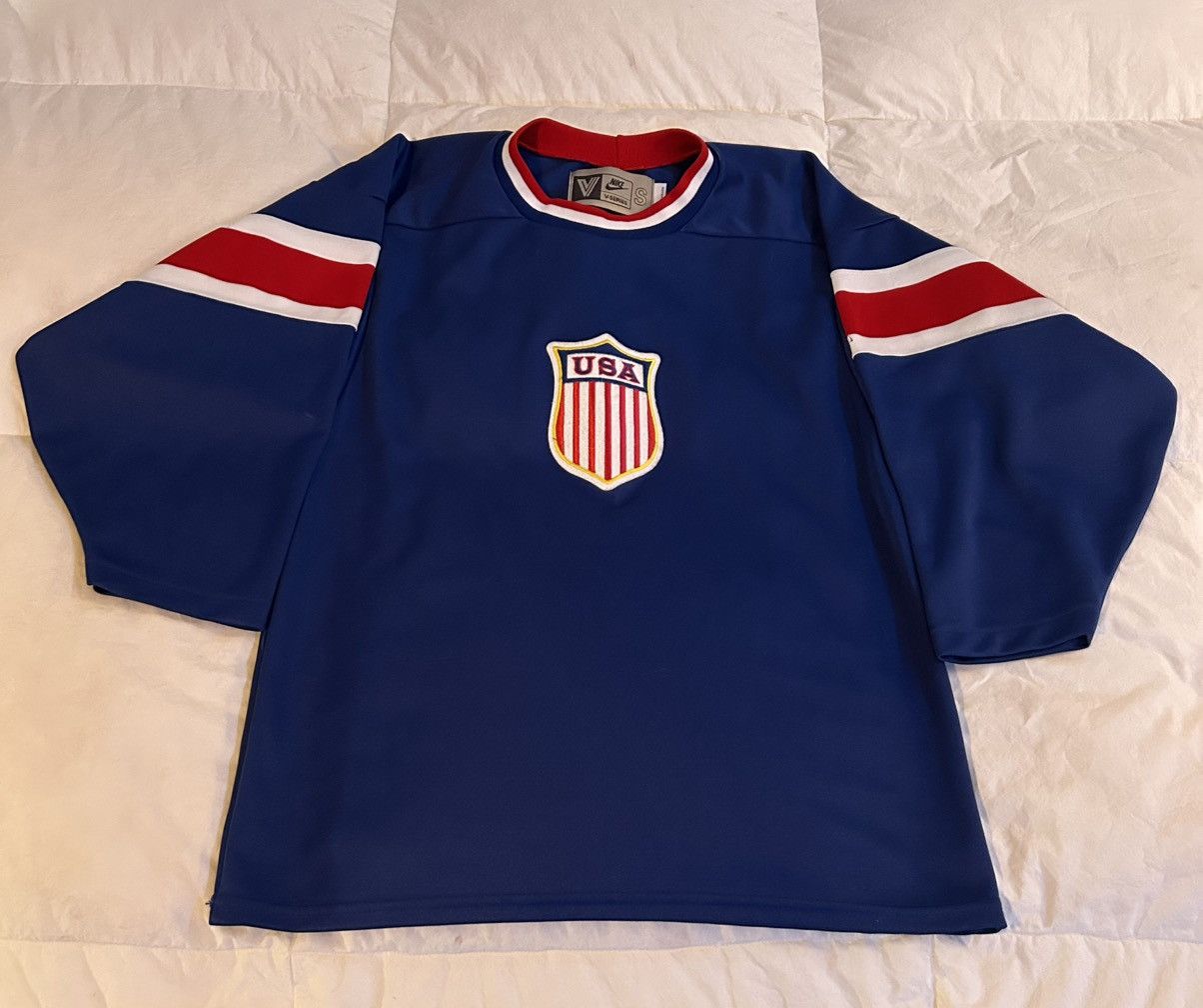 Nike Nike V-series X USA Hockey Team USA 2004 Jersey Size US S / EU 44-46 / 1 - 1 Thumbnail