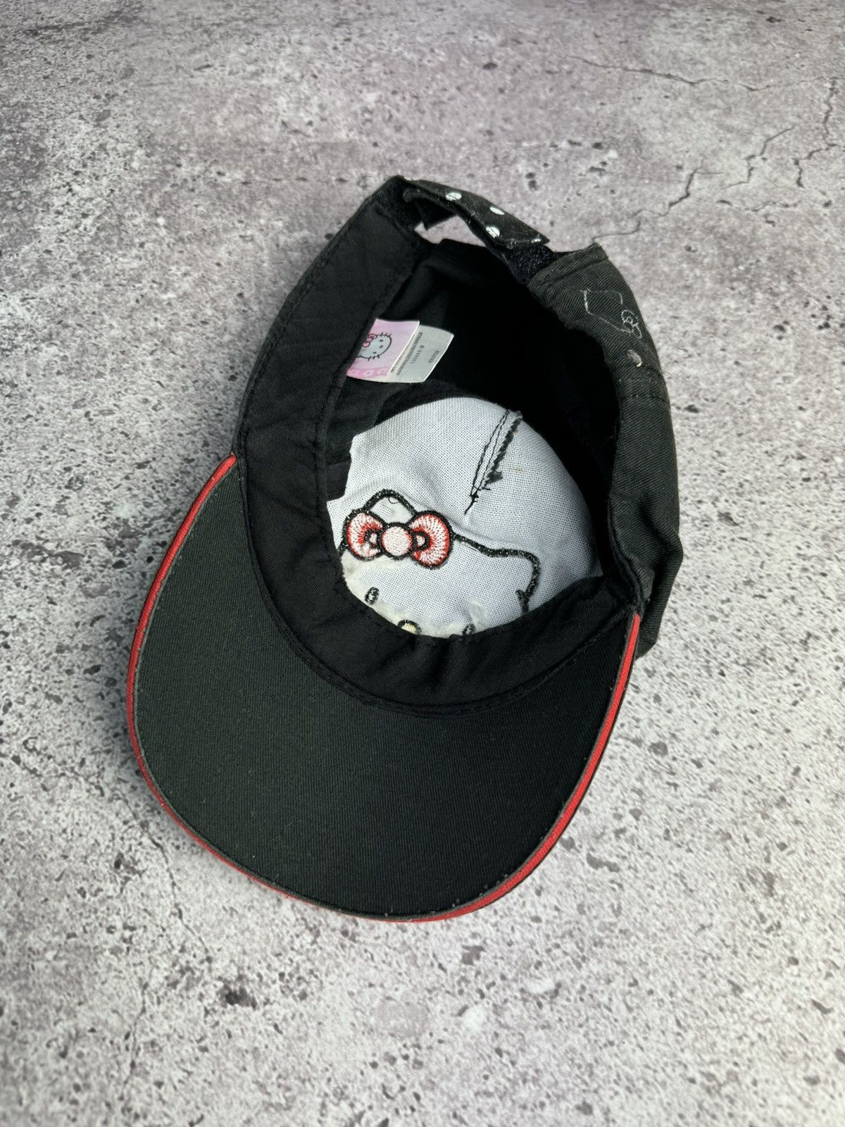 Japanese Brand × Vintage Vintage Hello Kitty Big Logo Cap Hat Vintage Size ONE SIZE - 7 Thumbnail