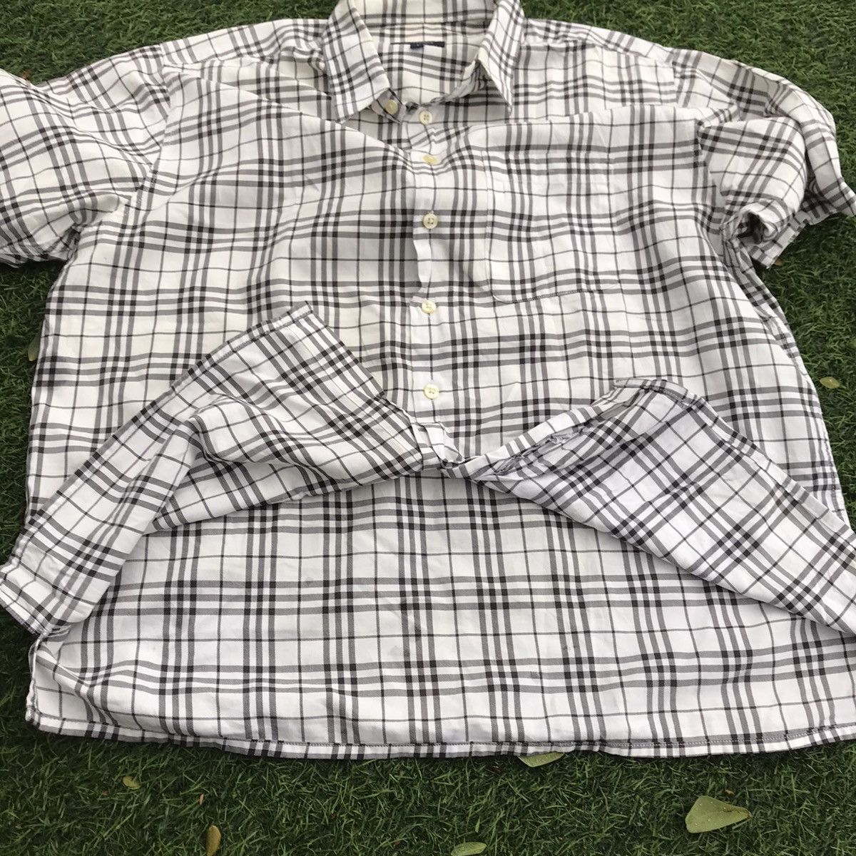 Burberry × Designer Vintage Burberry shirt london Nova check White tartan Iconic Size US L / EU 52-54 / 3 - 18 Thumbnail