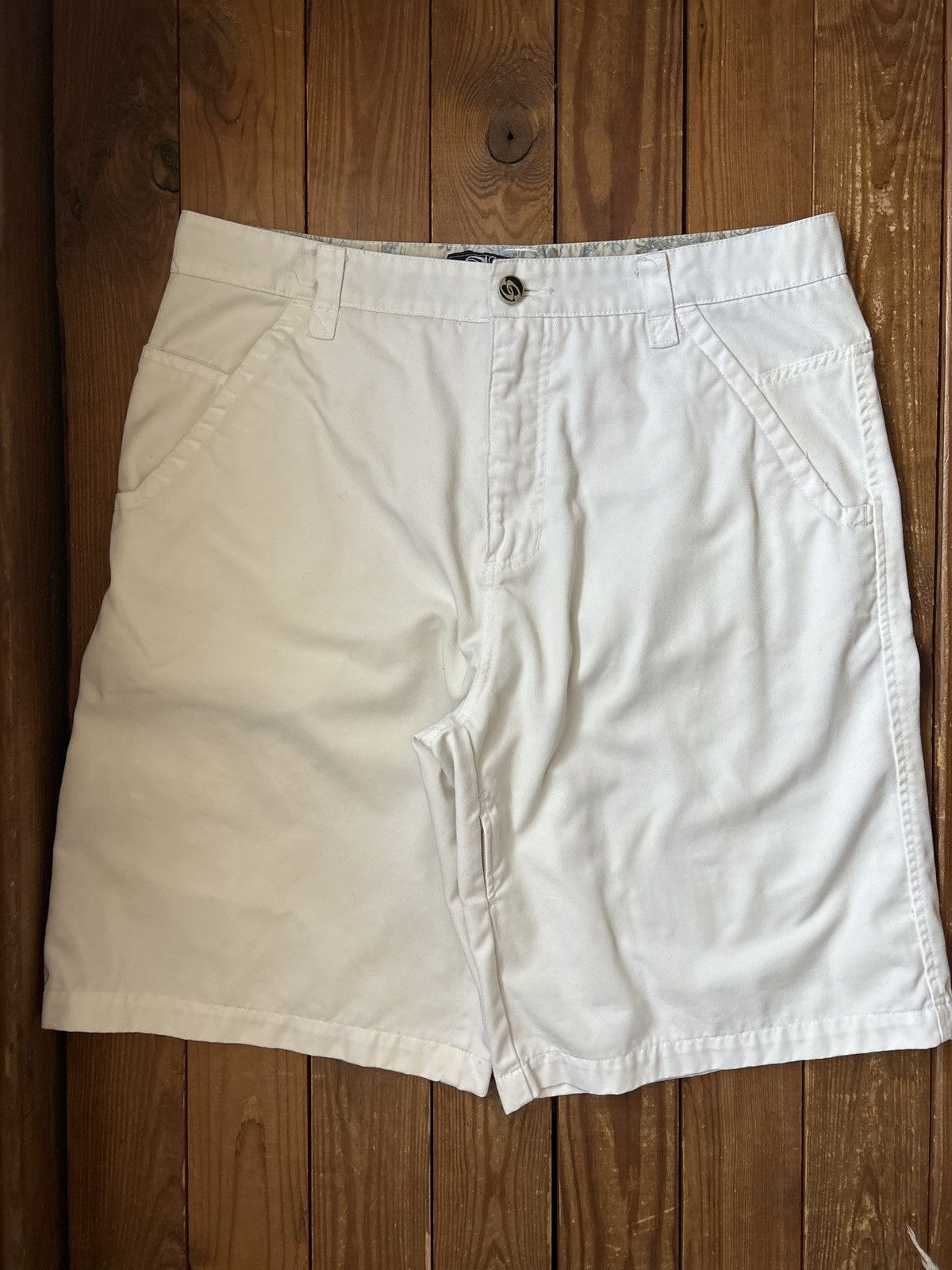 Anchor Blue × Vintage Vintage Y2K anchor Blue White Tribal Shorts Size US 36 / EU 52 - 2 Thumbnail