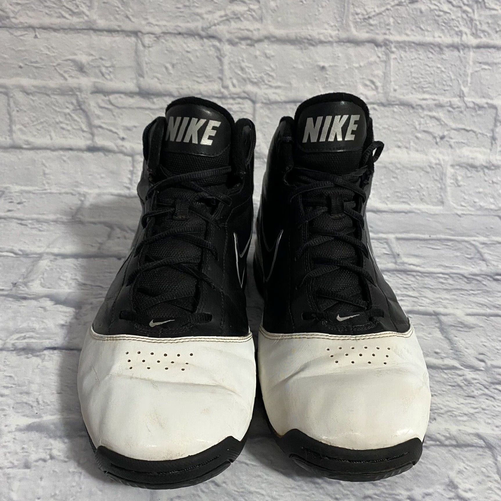 Nike Nike Air Max Turnaround Black / White Athletic Sneakers Men’s Size 12 386237-005 Sneakers Athletic Nike Men Classic Basketball Outdoor Sports 2010 Size US 11 / EU 44 - 2 Thumbnail