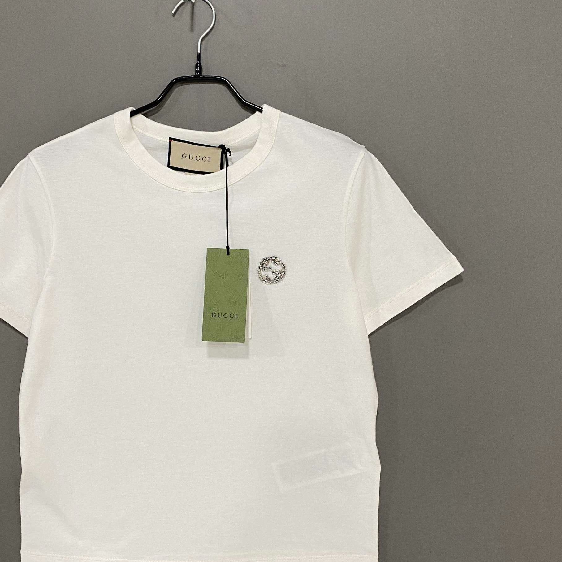 Gucci Gucci Retro T-Shirt L Women Size L / US 10 / IT 46 - 1 Thumbnail