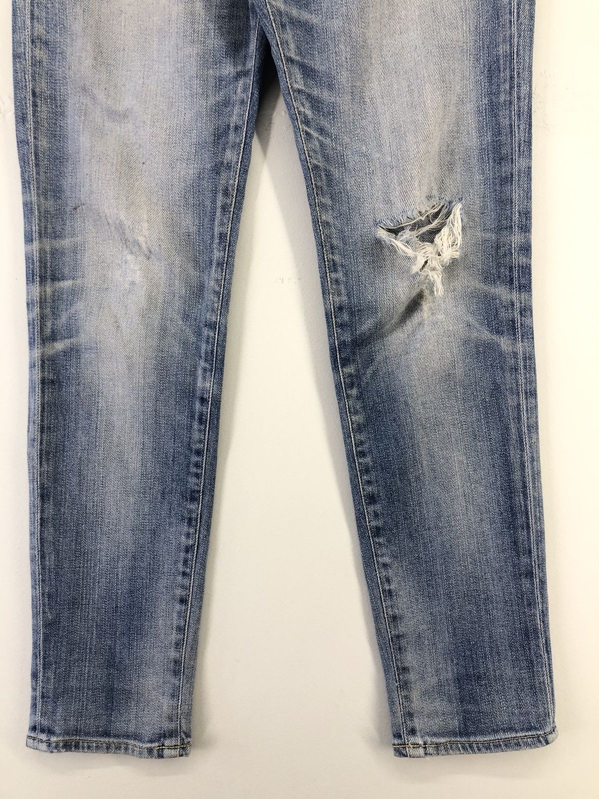 Japanese Brand Red Card Anniversary 25th Distressed Faded Blue Jeans Size US 28 / EU 44 - 6 Thumbnail