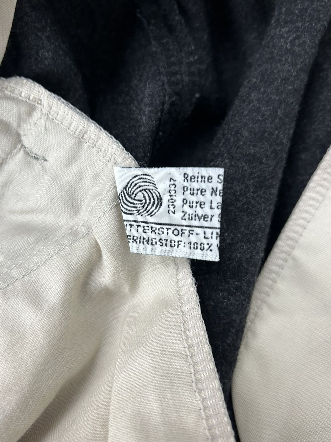 Burberry 90s Vintage Burberrys Wool Casual Pants Trousers In Grey Size US 36 / EU 52 - 9 Thumbnail