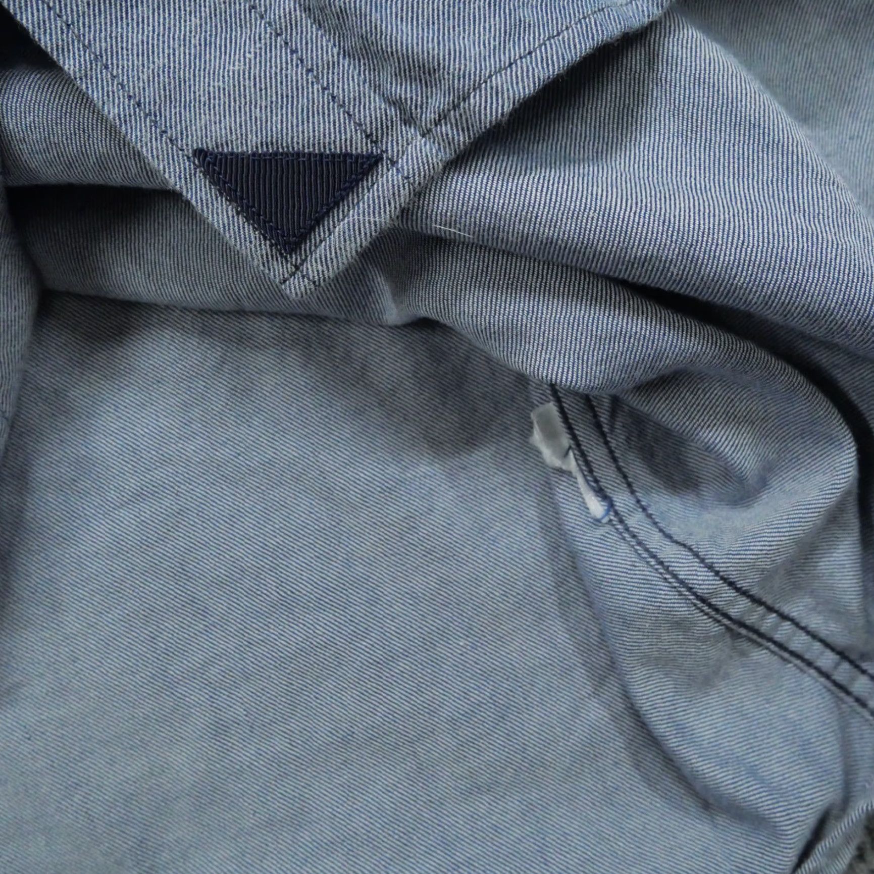 UNTUCKit UNTUCKit Button-Up Shirt Mens L Blue Cotton Knit Solid Logo Casual Classic Preppy Size 42R - 5 Thumbnail