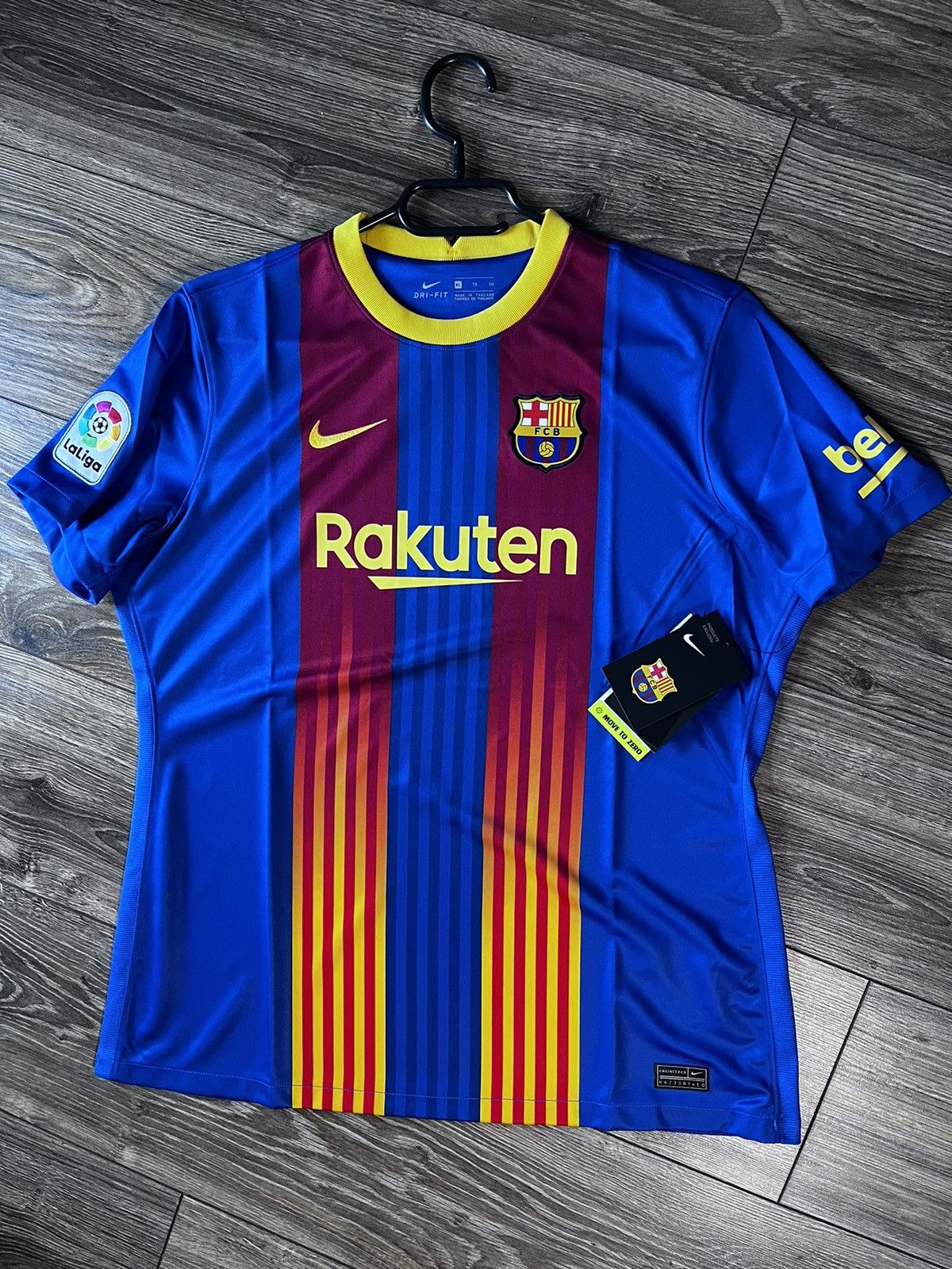 image of F C Barcelona x Nike New T Shirt Fc Barcelona 2020/2021 Nike Size XL Blue, Women's