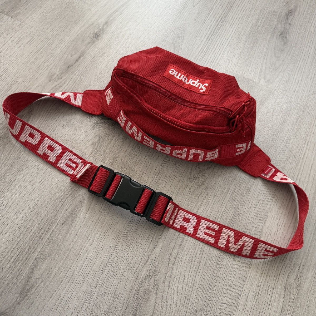 Supreme Supreme Waist Bag (SS18) Red Size ONE SIZE - 4 Thumbnail