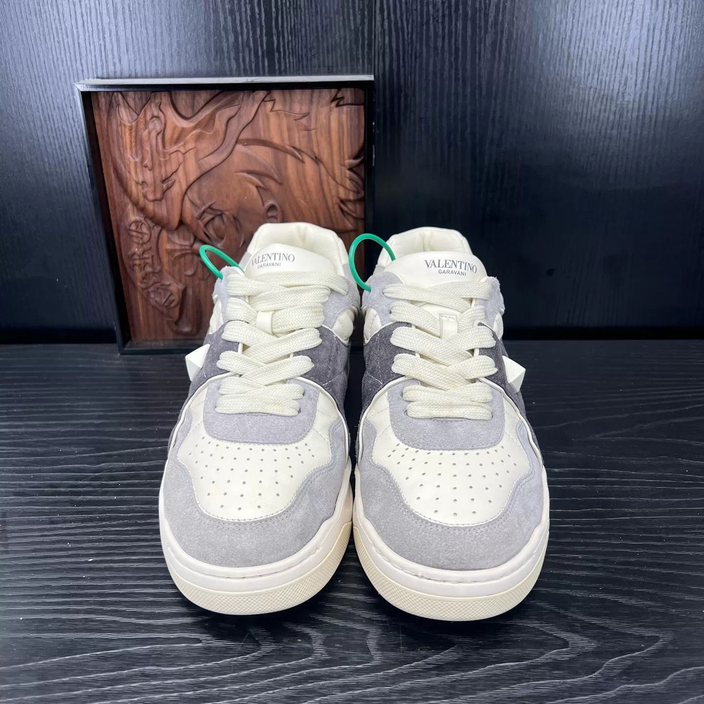 Valentino Valentino One Stud Gray & White 41 Size US 8 / EU 41 - 7 Thumbnail