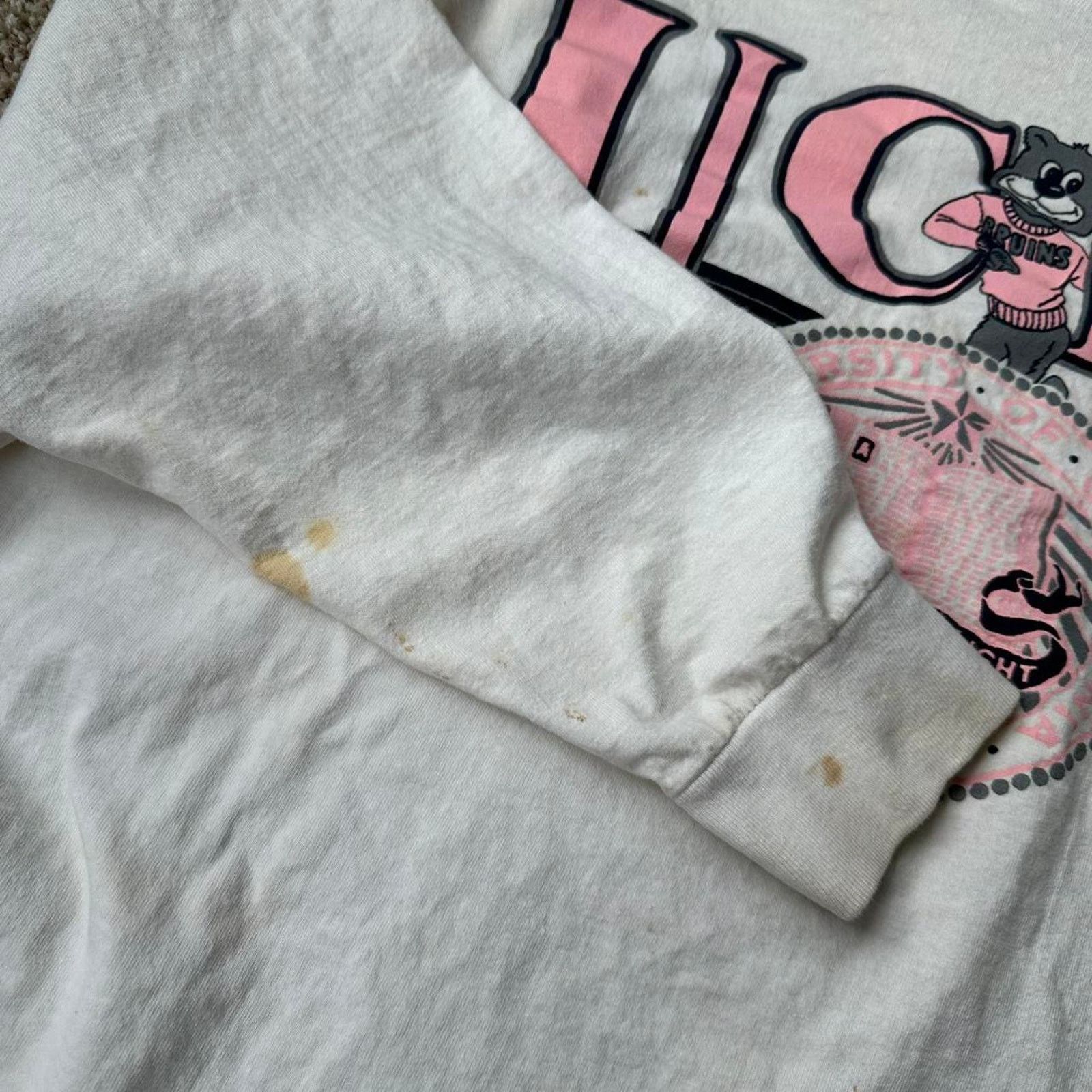 Vintage Vintage 80s thrashed ucla bruins longsleeve Size US M / EU 48-50 / 2 - 6 Thumbnail