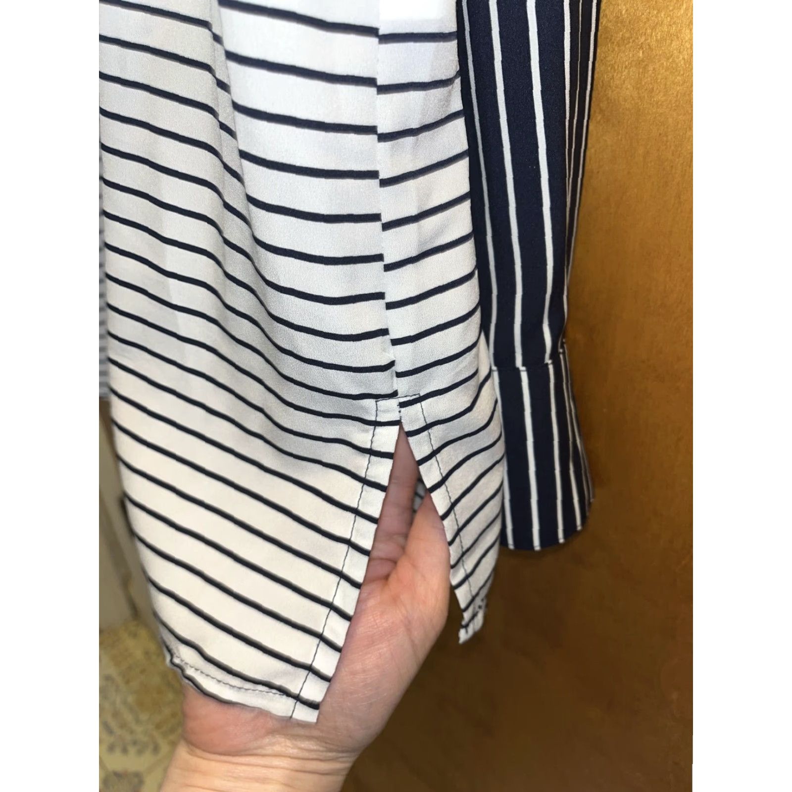 Vintage Lane Bryant Blouse Shirt Plus 22 24 Dark Blue Horizontal Stripe Button Down Lightweight Easy Care Pockets Womens Size 3XL / US 20-22 - 4 Thumbnail