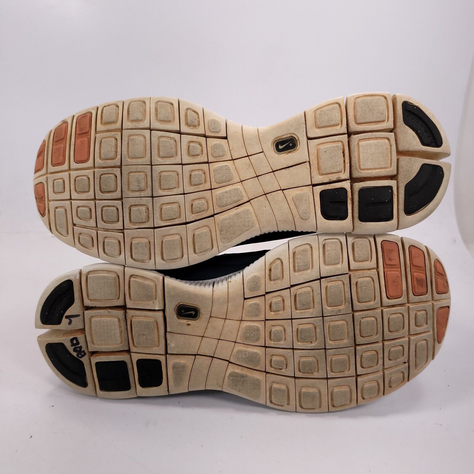 Nike Nike Free 5.0 Shoe Womens Size 7 580591-446 Gray Pink White Size US 7 / IT 37 - 7 Thumbnail