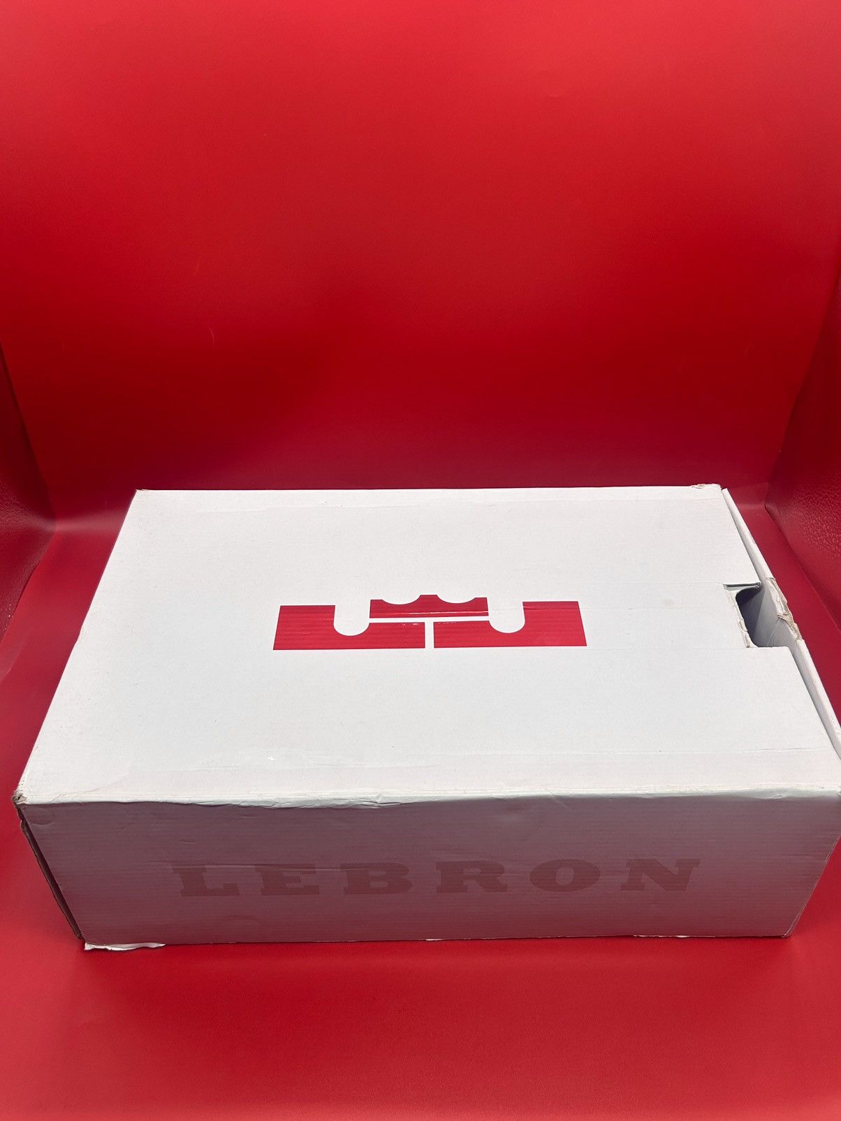 Nike Size 14- Nike LeBron 9 Low “Liverpool” 2012 Size US 14 / EU 47 - 9 Thumbnail
