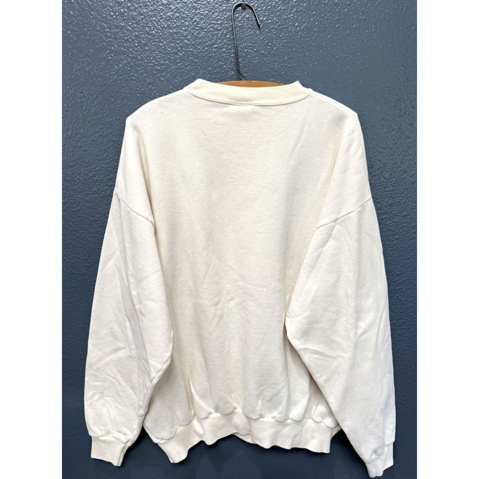 Disney VINTAGE Disney Mickey Mouse Designs White Cotton Sweatshirt XL Men 90s Pullover Cotton Mickey Mouse Sweatshirt Mens 90s White XL Size US XL / EU 56 / 4 - 5 Thumbnail