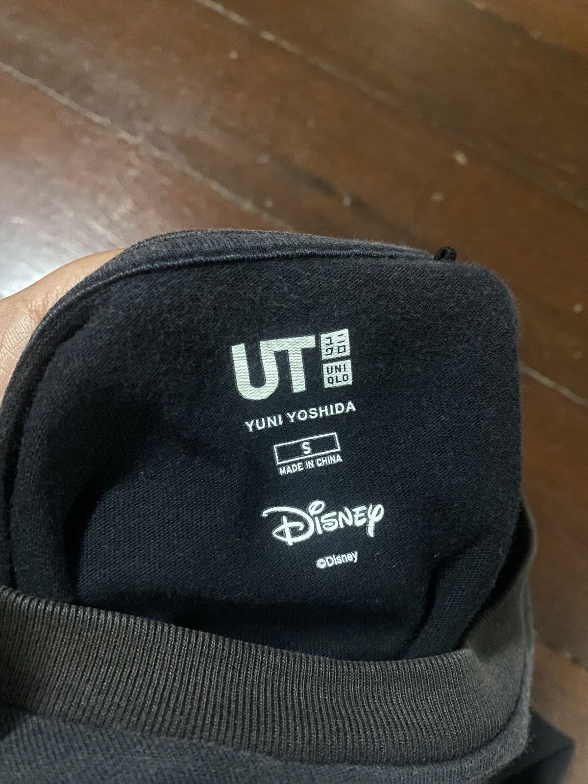 Disney Mickey Mouse Yuni Yoshida Disney Art Uniqlo tee sun faded Size US S / EU 44-46 / 1 - 8 Thumbnail