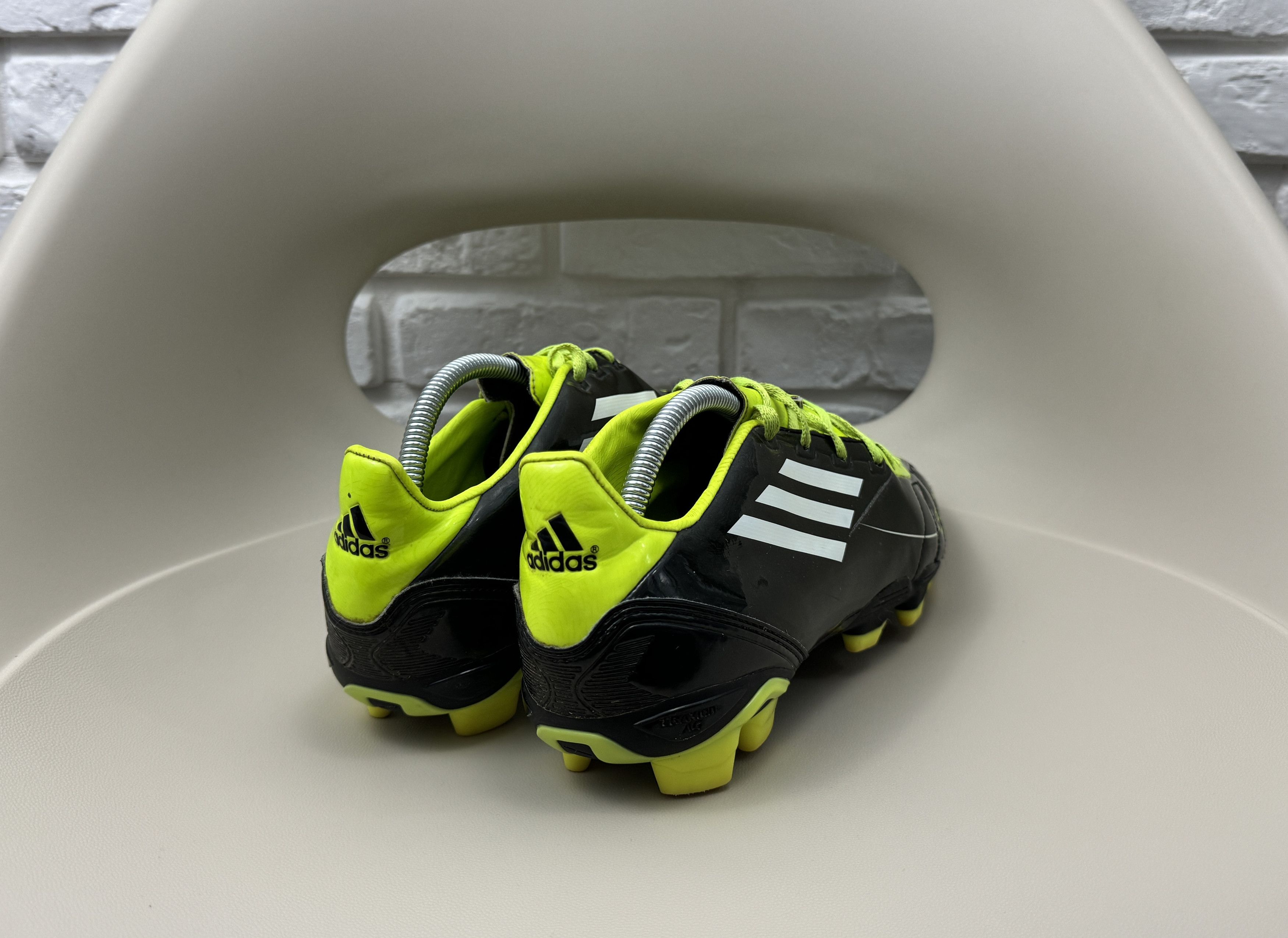 Adidas Adidas F50 F10 2011 Soccer Cleats Football Shoes US 9.5 UK 9 Size US 9.5 / EU 42-43 - 2 Thumbnail