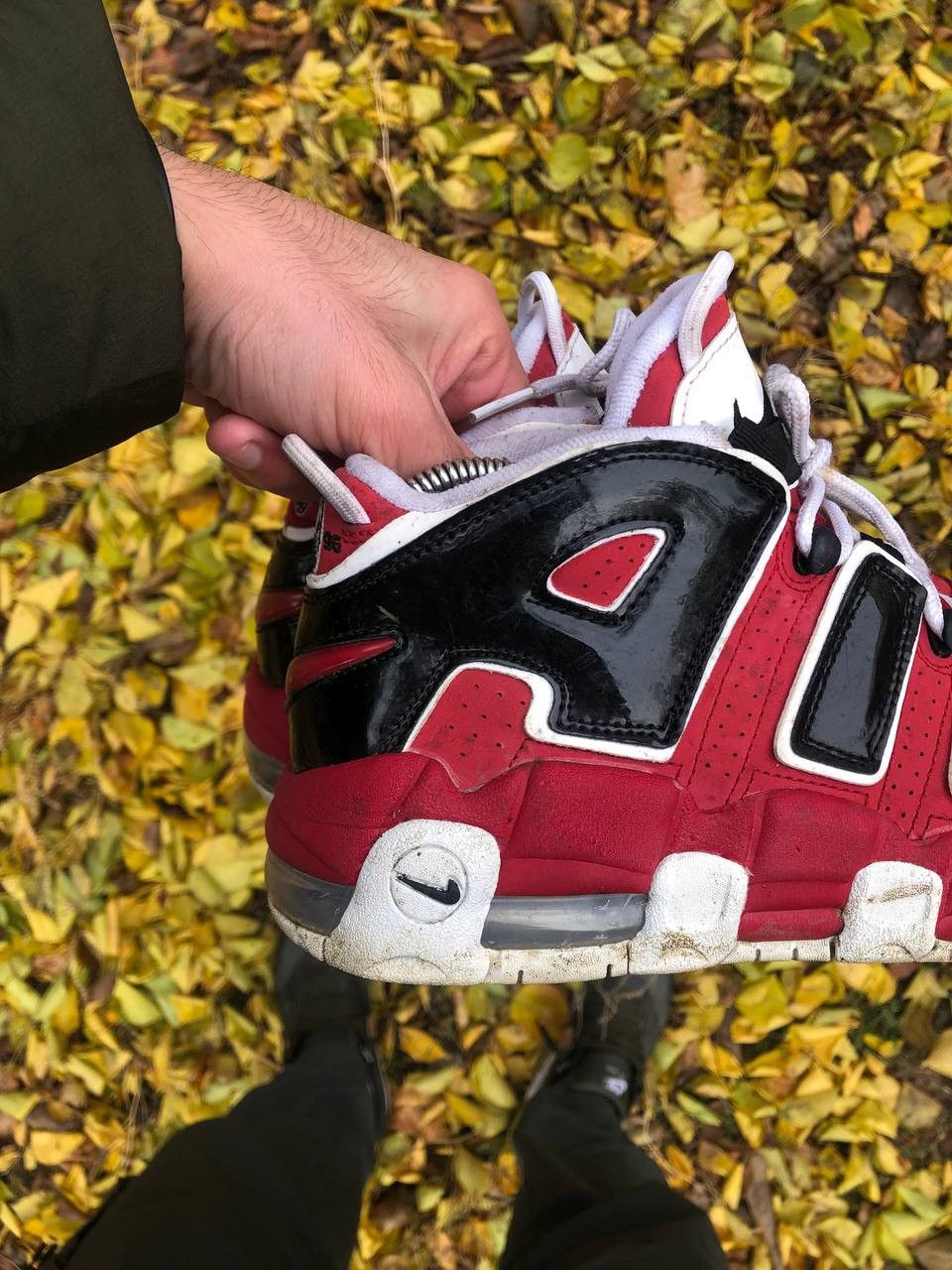 Nike × Vintage VERY RARE NIKE AIR MORE UPTEMPO CHICAGO BULLS 1996 SNEAKERS Size US 6.5 / EU 39-40 - 3 Thumbnail
