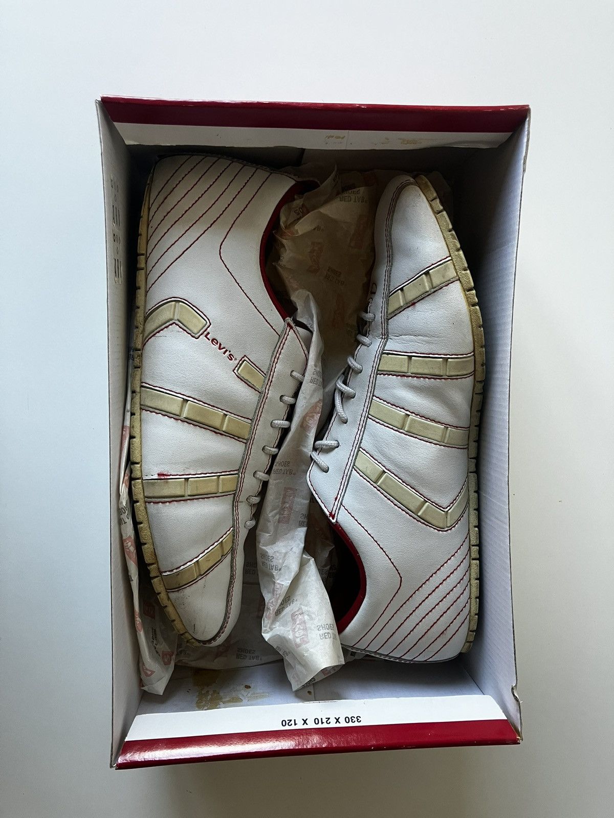 Levi's Levis Red tab vintage leather low top sneakers Size US 10 / EU 43 - 5 Thumbnail