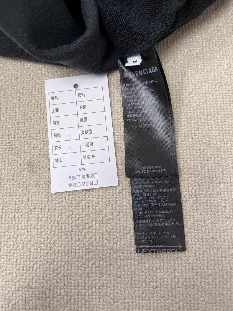 Balenciaga Balenciaga Letter logo pattern print hooded long sleeve sw Size US M / EU 48-50 / 2 - 4 Thumbnail