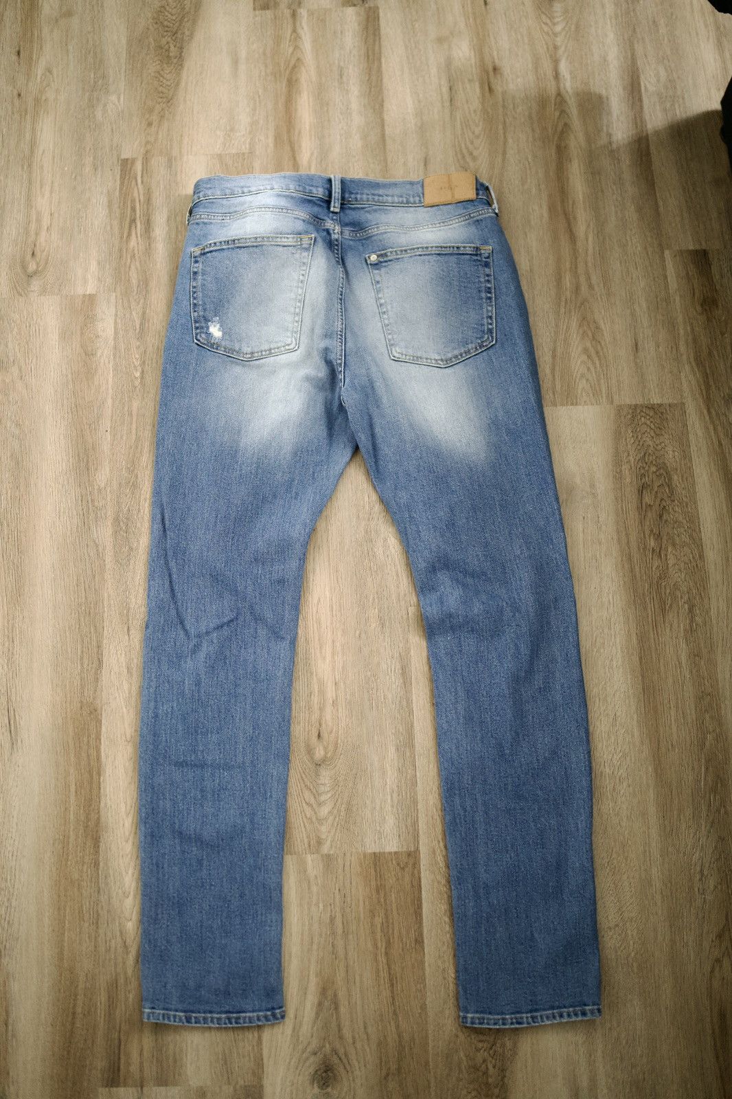 H&M Distressed Denim Size US 36 / EU 52 - 2 Thumbnail