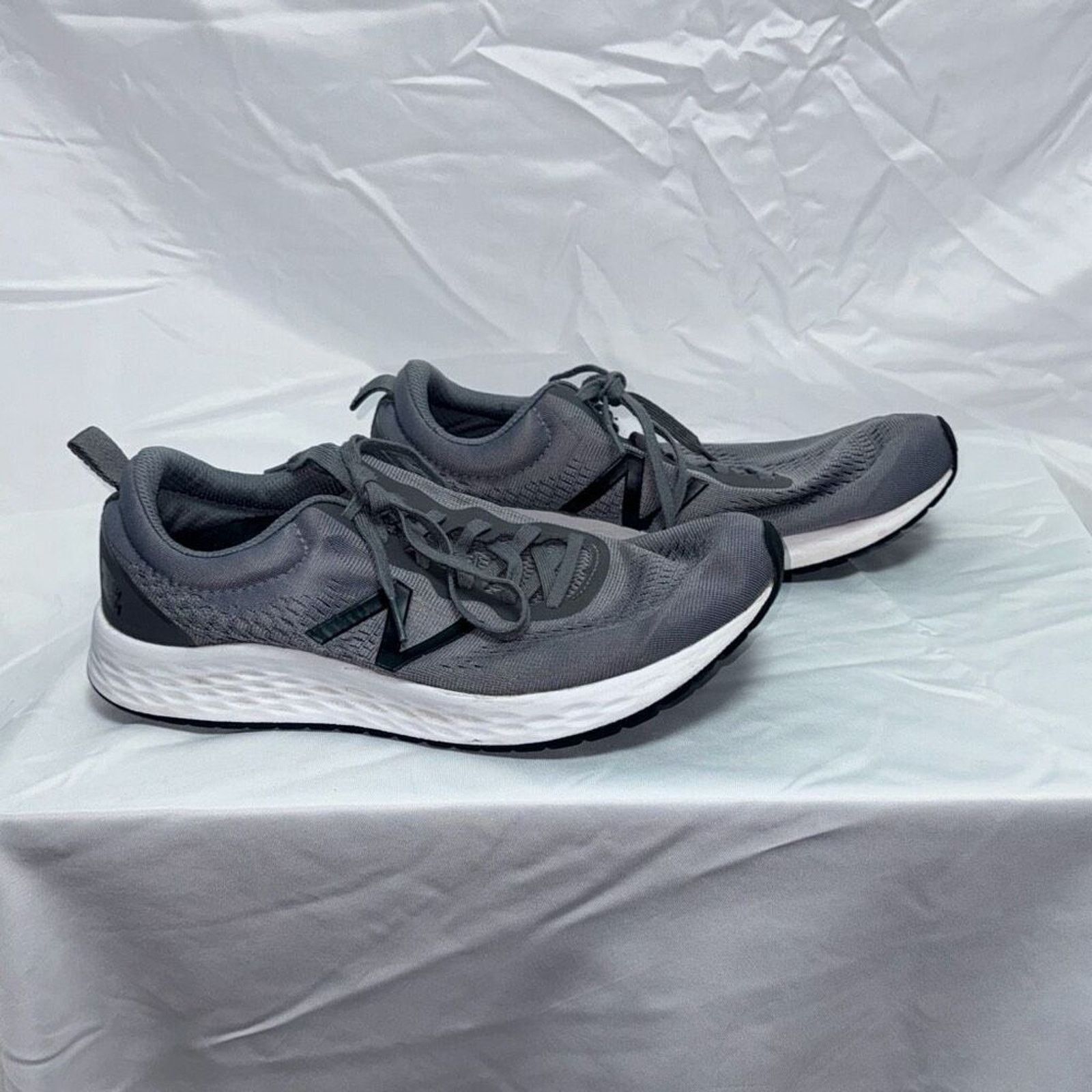 New Balance New Balance Gray Mesh Sneakers | Sz 11.5 Size US 11.5 / EU 44-45 - 5 Thumbnail