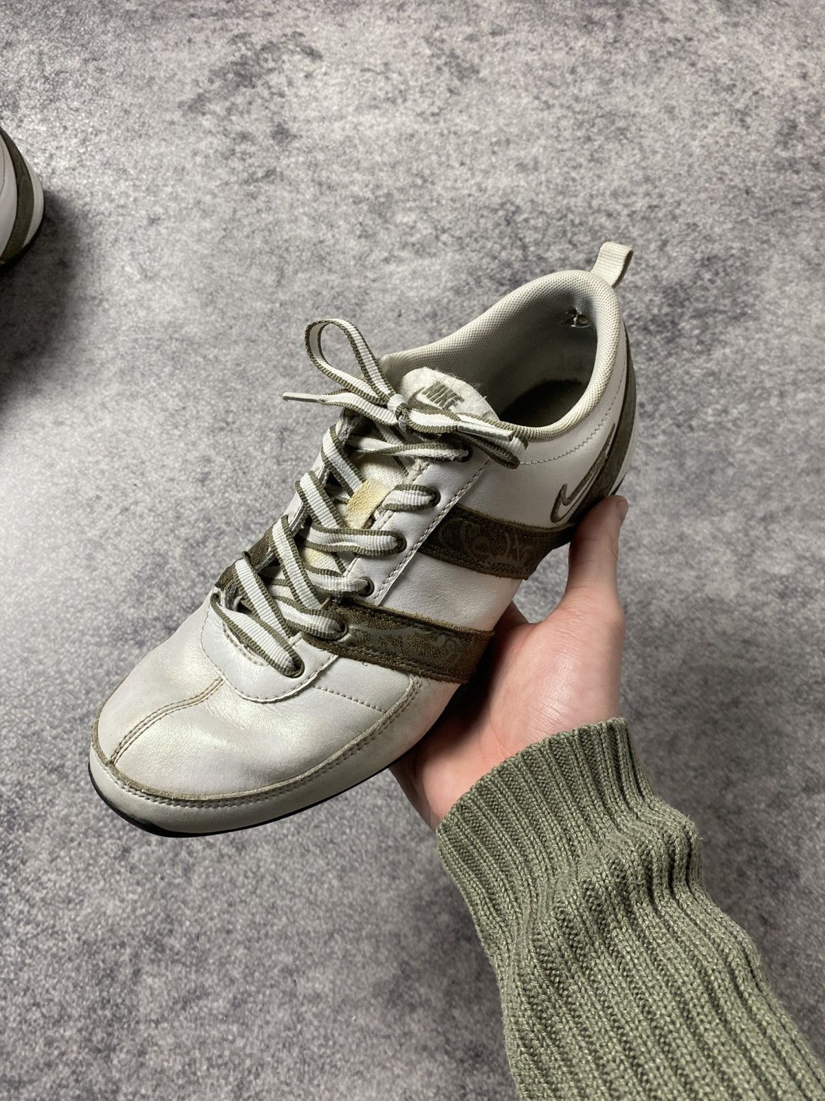 Nike × Vintage y2k nike trainers shoes Size US 8 / EU 41 - 2 Thumbnail