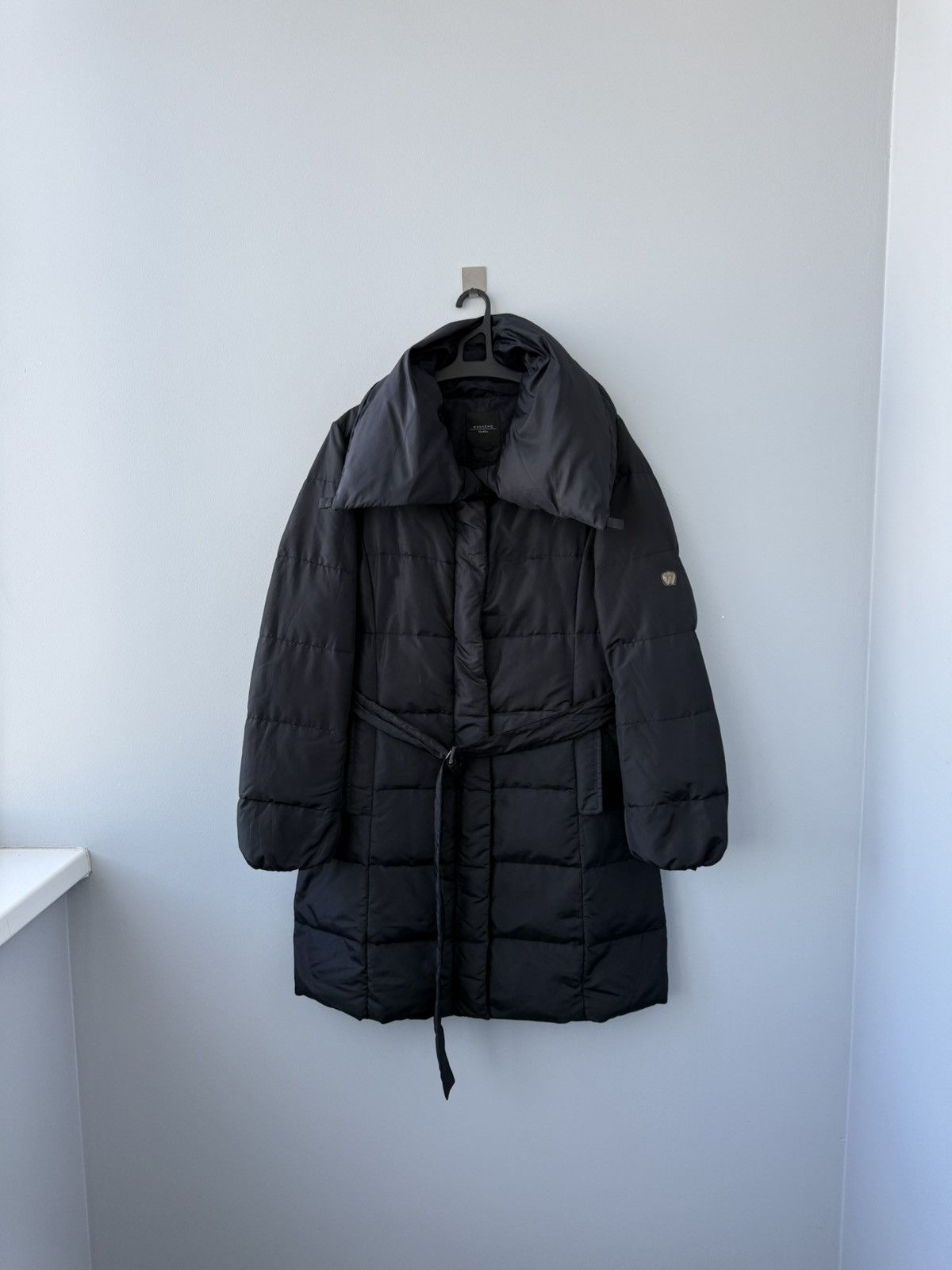 Max Mara Weekend Max Mara Down Coat Womans Size L / US 10 / IT 46 - 1 Thumbnail