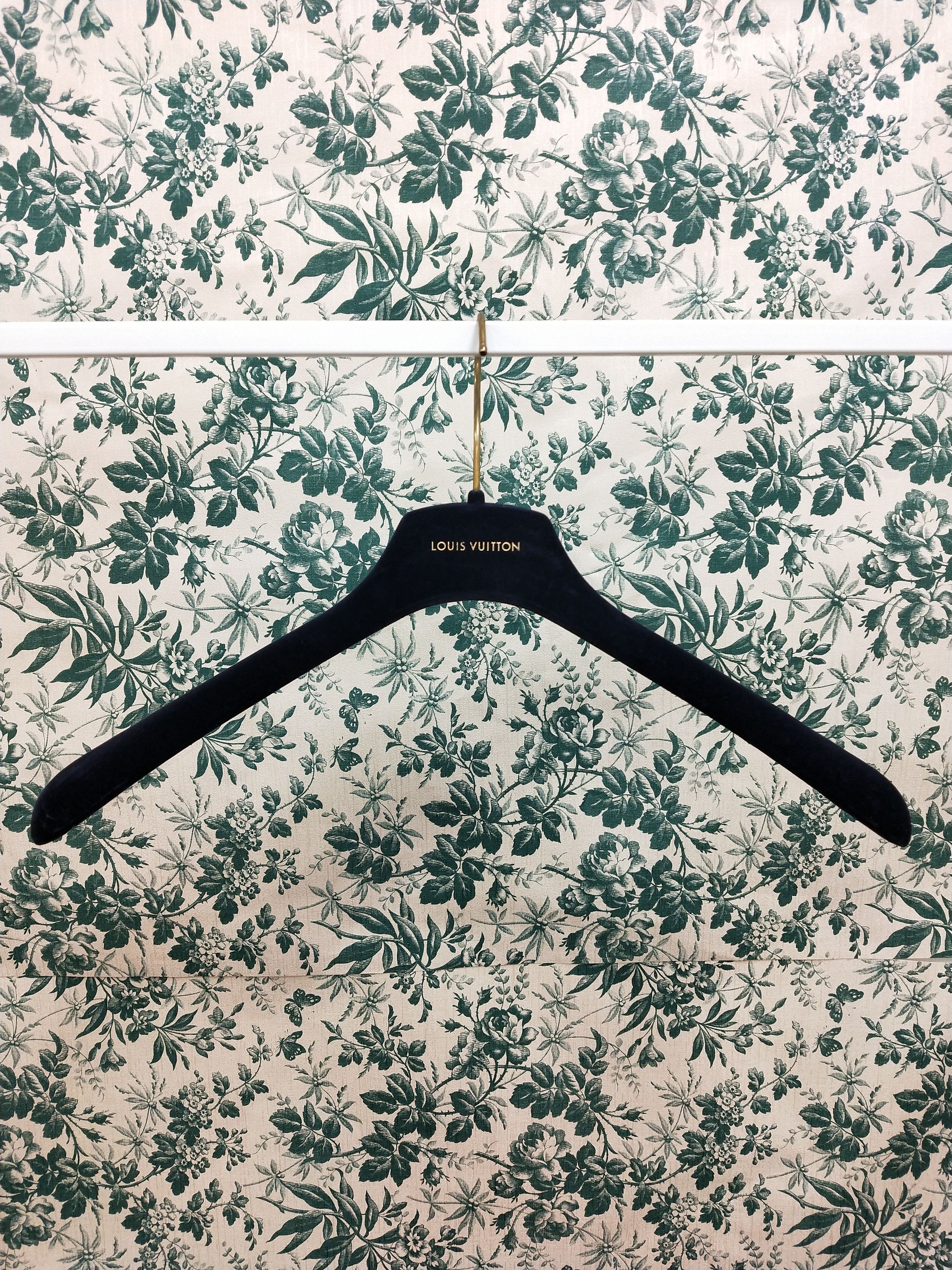 Gucci × Louis Vuitton 10x Hangers Size ONE SIZE - 17 Thumbnail