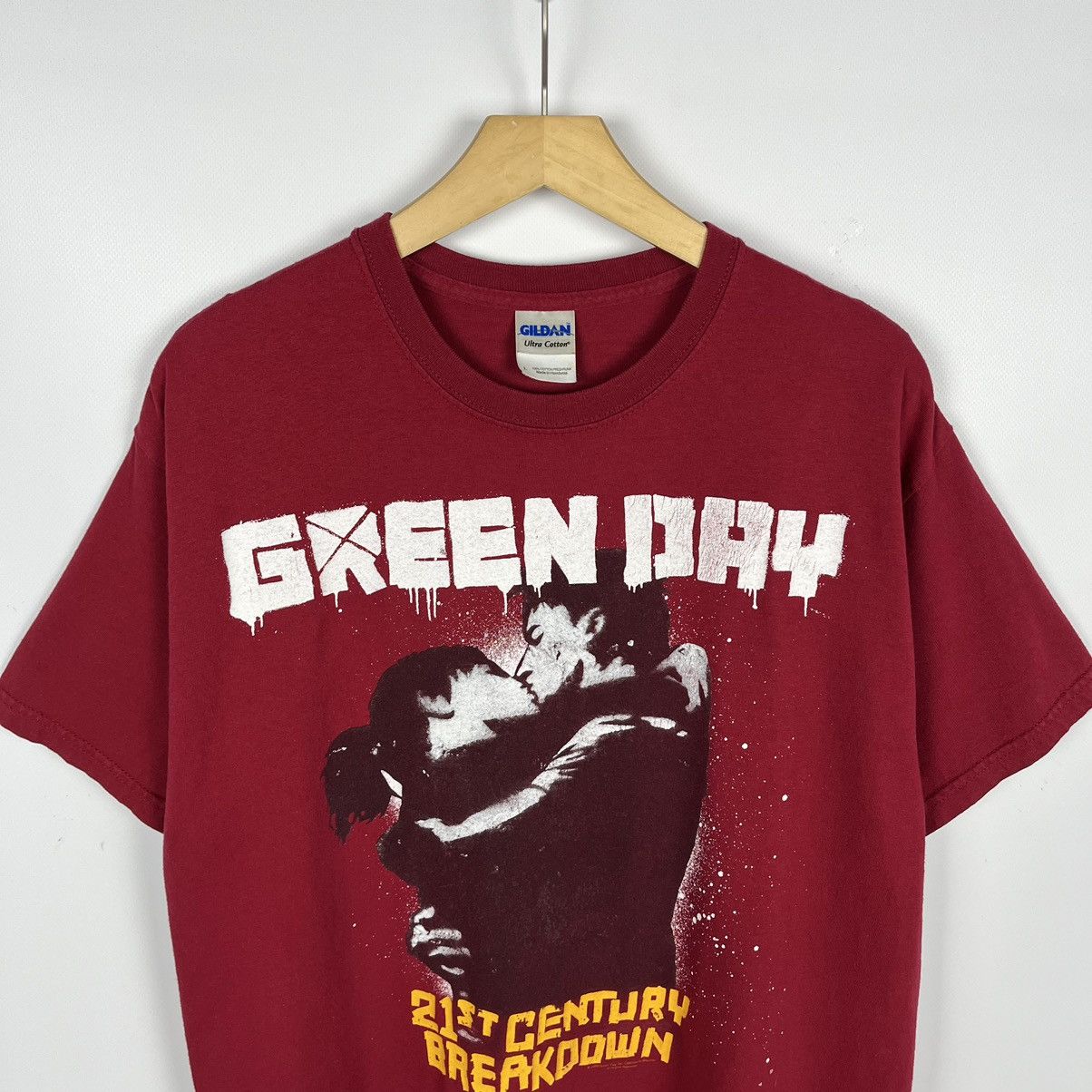 Band Tees Vintage Green Day 21st Century Breakdown rock tour tee 2009 Size US L / EU 52-54 / 3 - 3 Thumbnail
