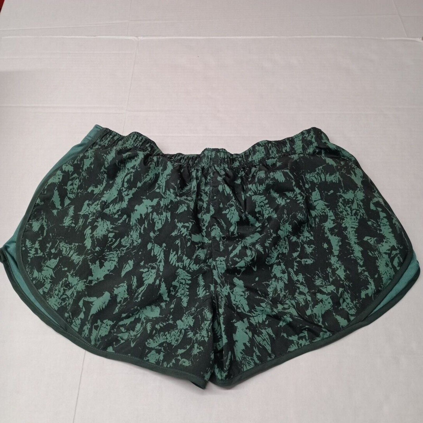 Nike Nike Tempo Running Shorts Women's 2XL Green Printed Dri-FIT Size 38" / US 16 / IT 52 - 6 Thumbnail