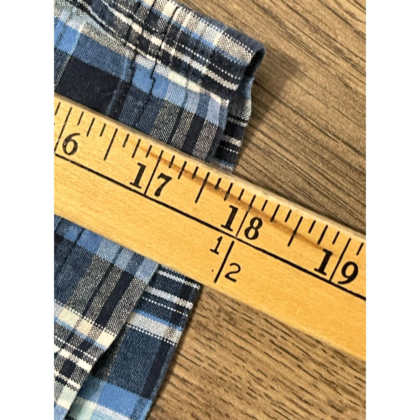 Vintage Columbia Shorts, Women's Size 9, Blue White Plaid, Pockets, Button Front, Chino, Juniors, Womens Size 30" / US 8 / IT 44 - 5 Thumbnail
