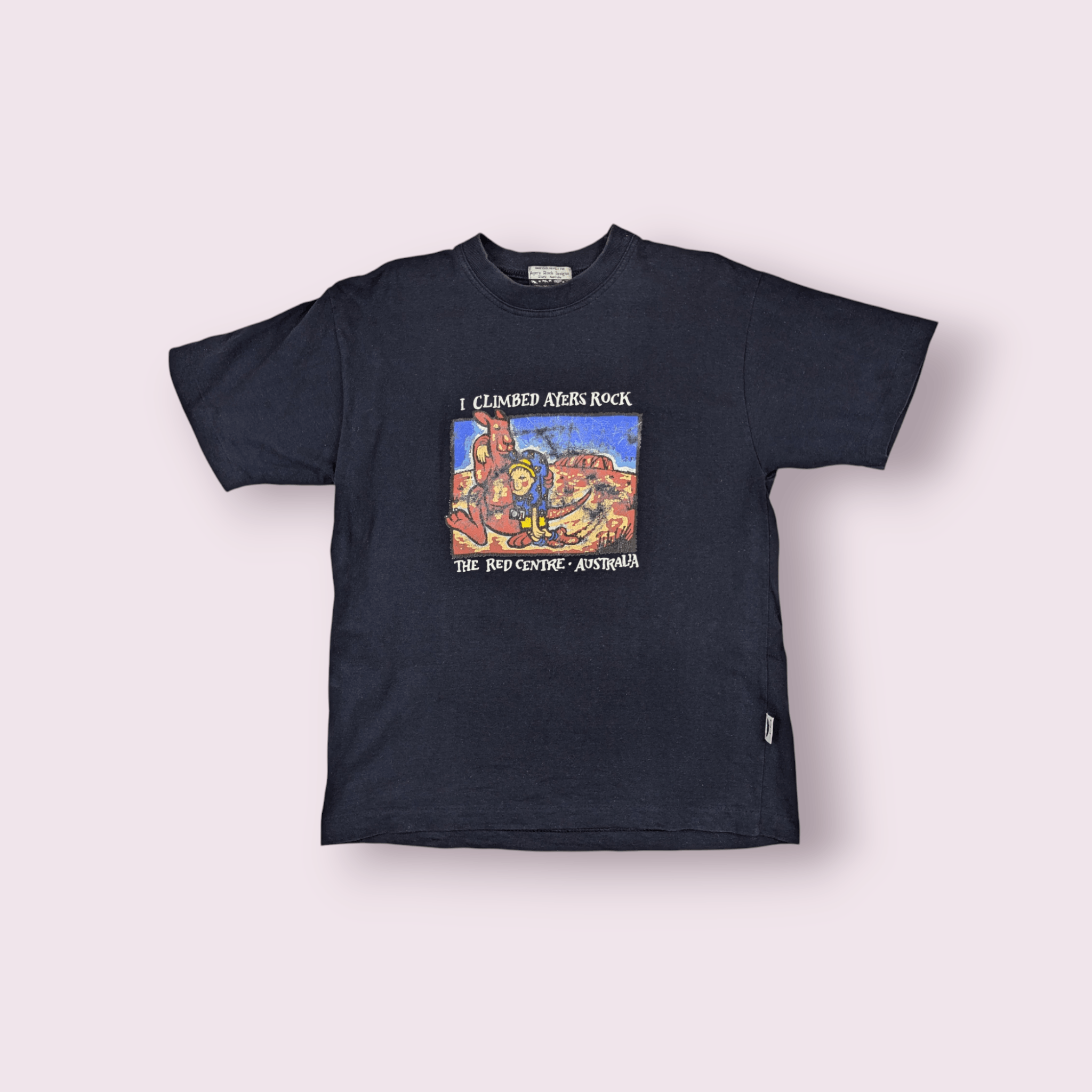 Man Made In Australia × Vintage Vintage 90's AYERS ROCK Australia T-Shirt Single Stitches Size US M / EU 48-50 / 2 - 1 Thumbnail