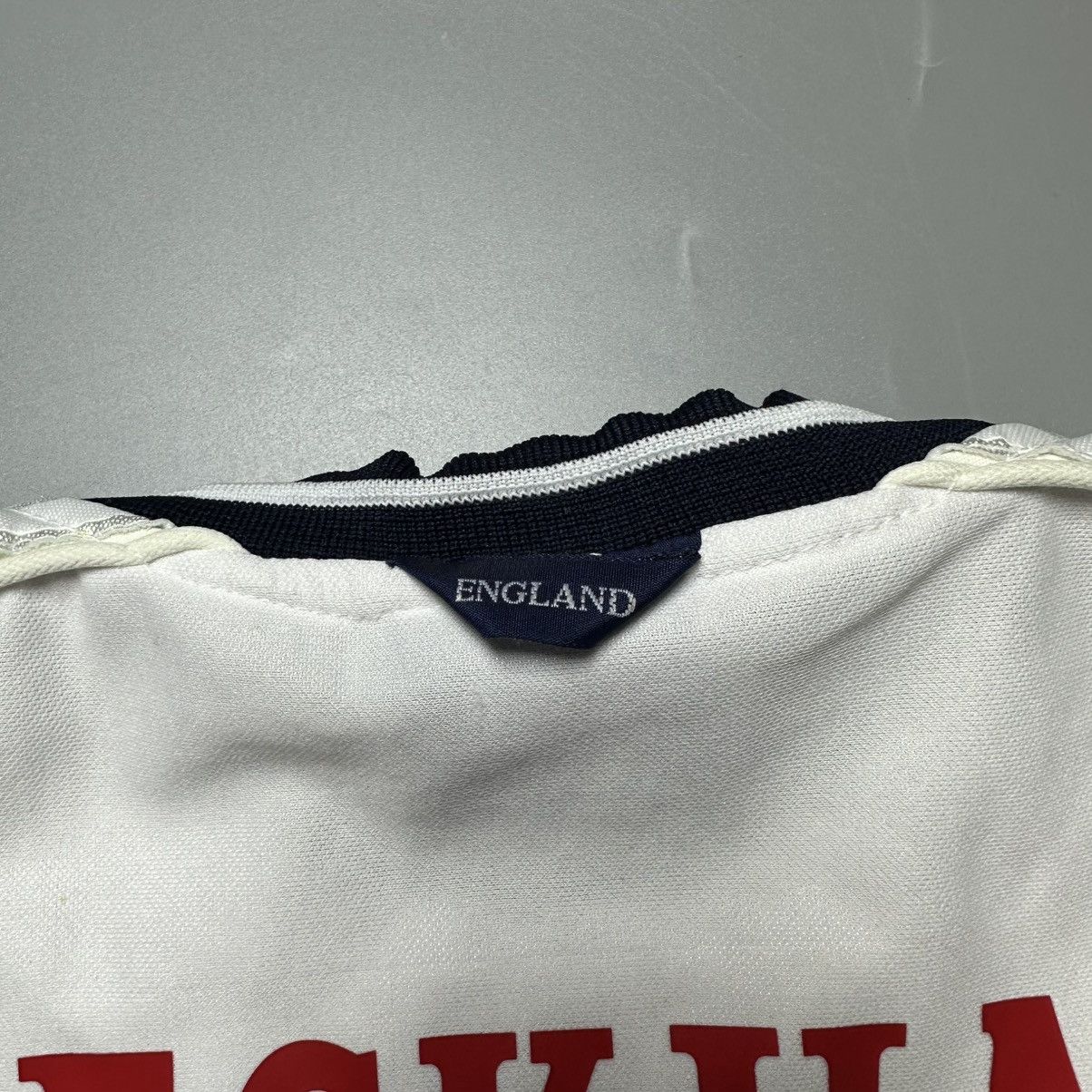 Umbro ENGLAND UMBRO 2000 EURO FOOTBALL HOME JERSEY #7 BECKHAM Size US XL / EU 56 / 4 - 10 Thumbnail