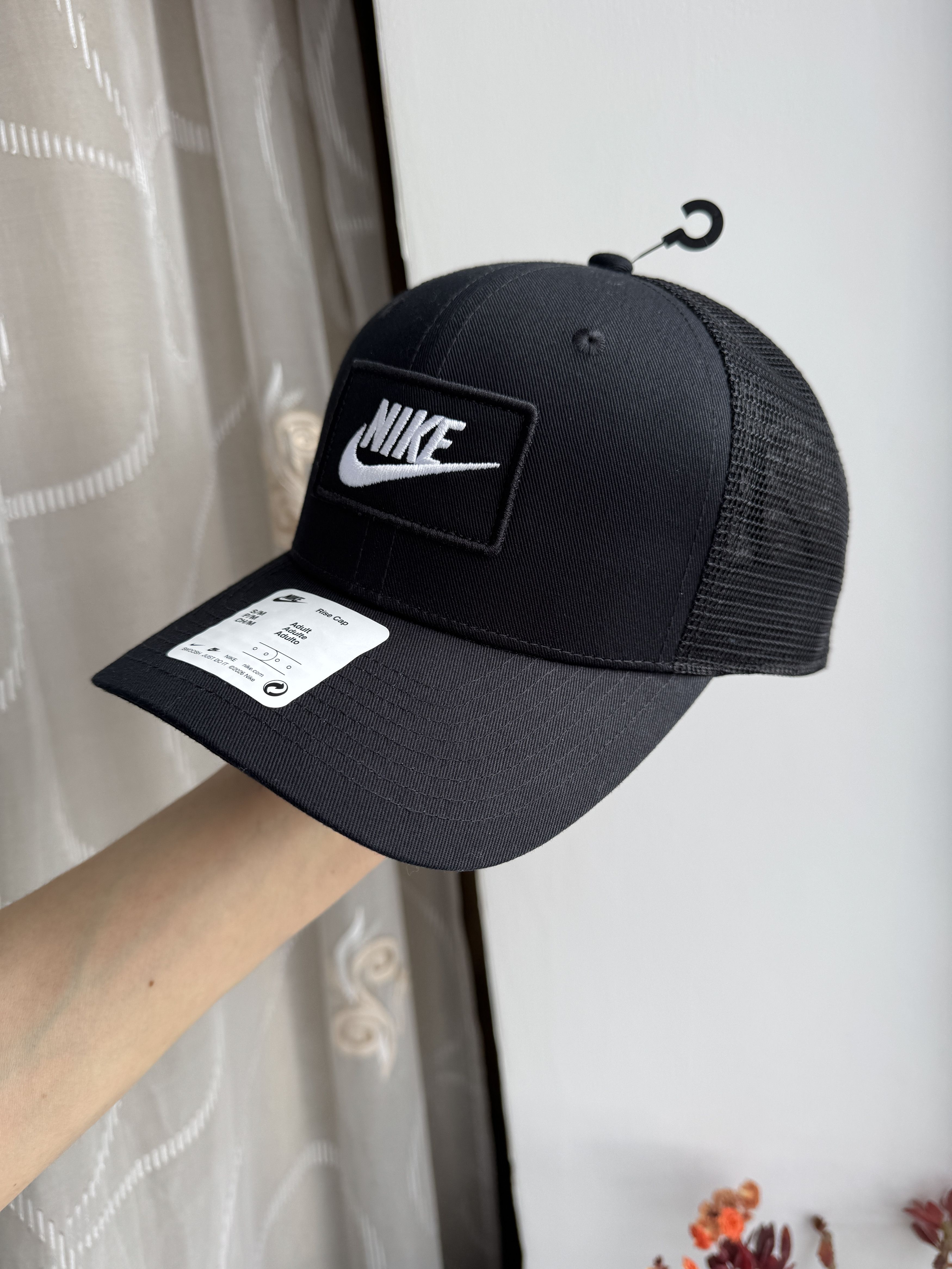 Nike Nike Trucker Cap Hat Mesh Back Swoosh Logo Embroidered Black Size ONE SIZE - 6 Thumbnail