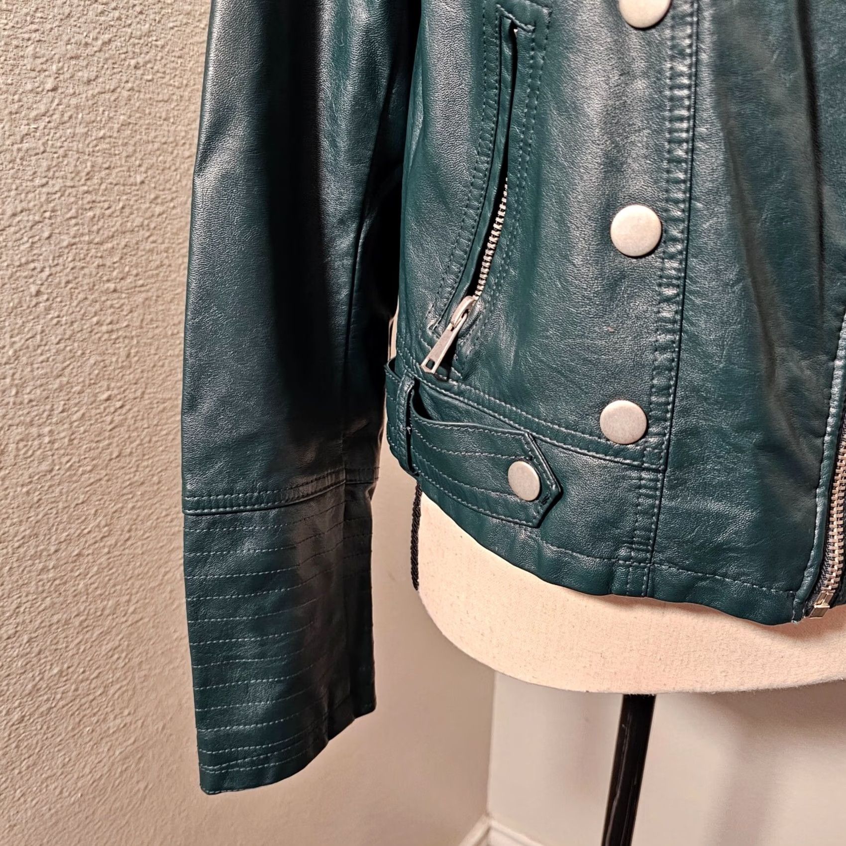 Vintage Jolt Jacket Green Size L Womens Faux Fur Accent Zipper Leather Long Sleeve Size L / US 10 / IT 46 - 2 Thumbnail