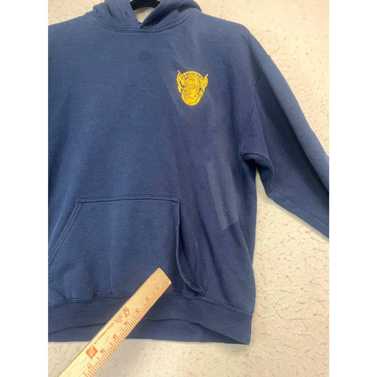 Gildan DIVER Darling Hoodie Size Large Blue Mermaid Pullover Gildan Heavy Blend See All Pics Mens Hoodie Size US L / EU 52-54 / 3 - 7 Thumbnail