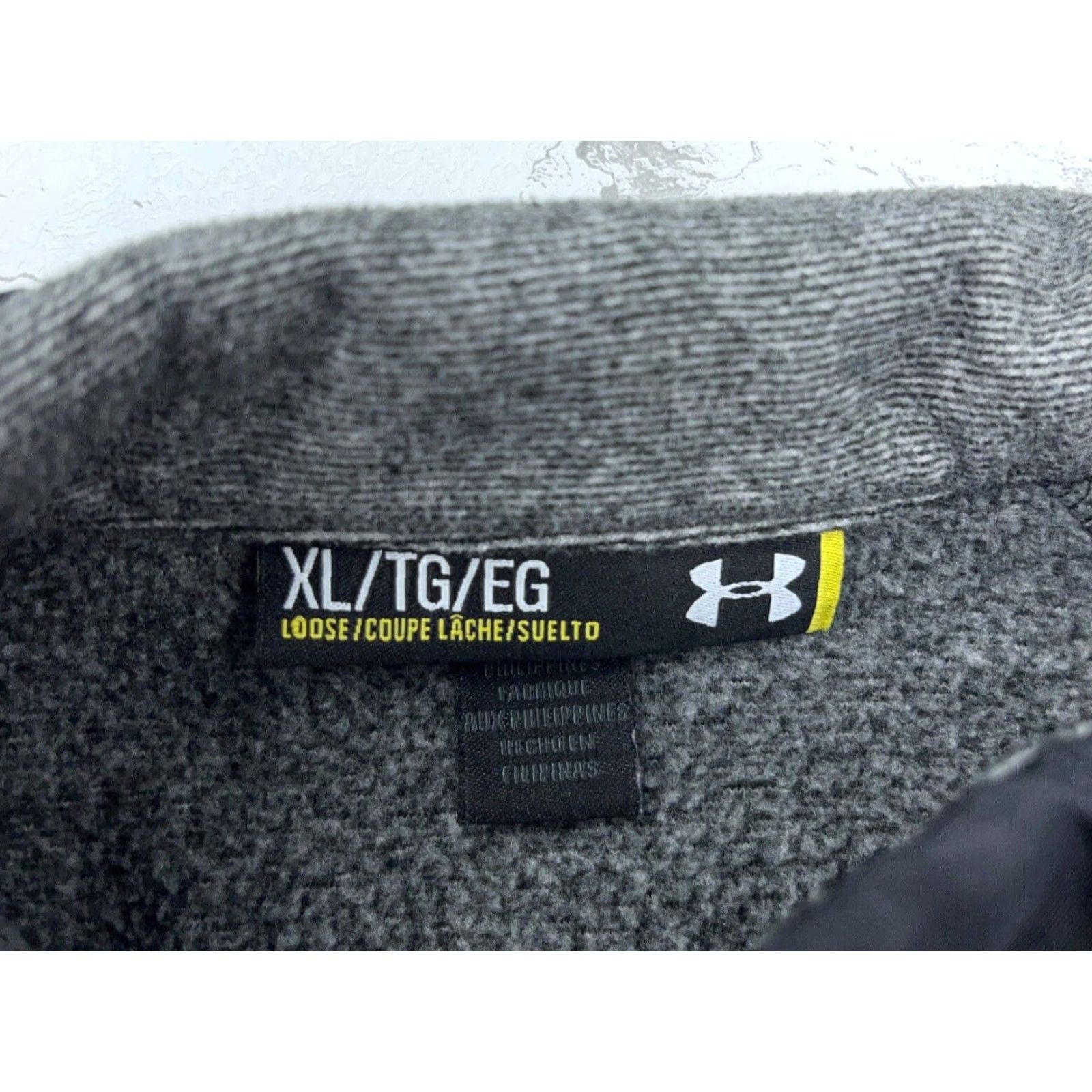 Under Armour Under Armour Sweatshirt Men XL Gray Black Pullover 1/4 Zip Mock Neck Long Sleeve Fleece Sports Performance Size US XL / EU 56 / 4 - 4 Thumbnail