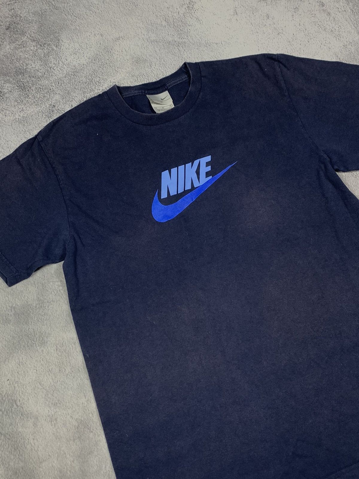 Nike × Vintage Vintage Nike tee streetwear small swoosh y2k size M Size US M / EU 48-50 / 2 - 2 Thumbnail