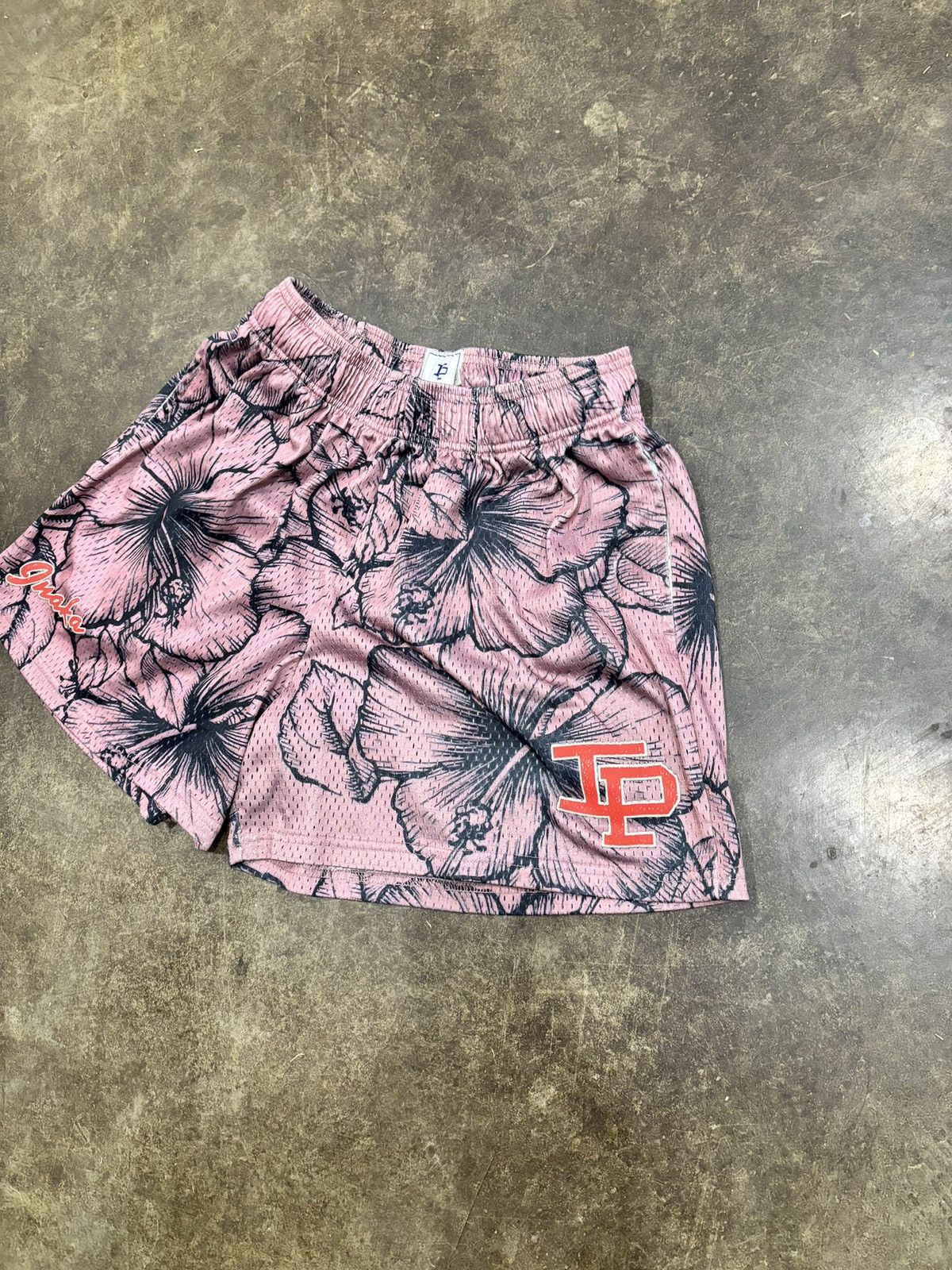 Other Inaka Power Mesh Floral Athletic Shorts Size US 32 / EU 48 - 2 Thumbnail