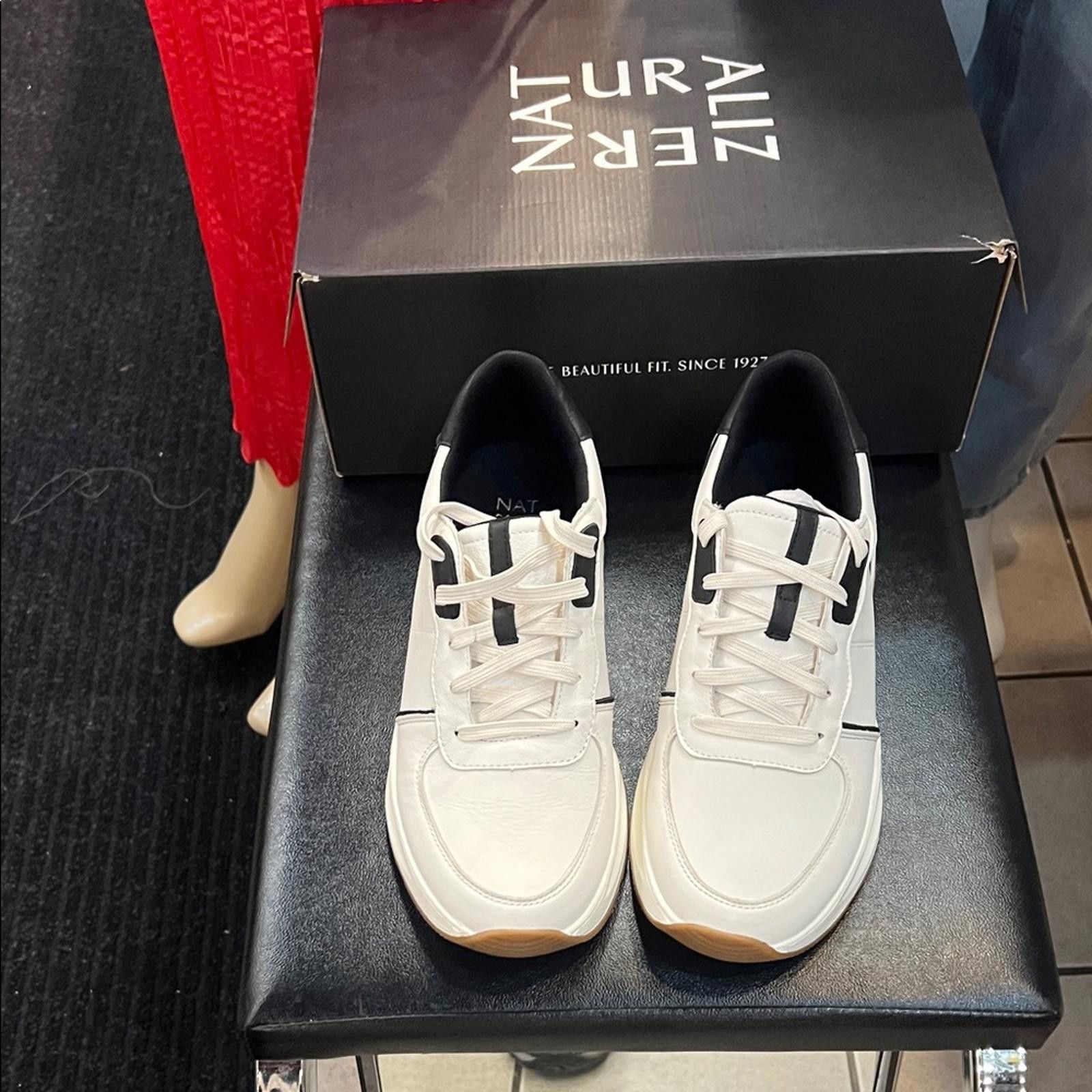 Other Naturalizer Cream Men's Sneakers Size US 11 / EU 44 - 1 Thumbnail