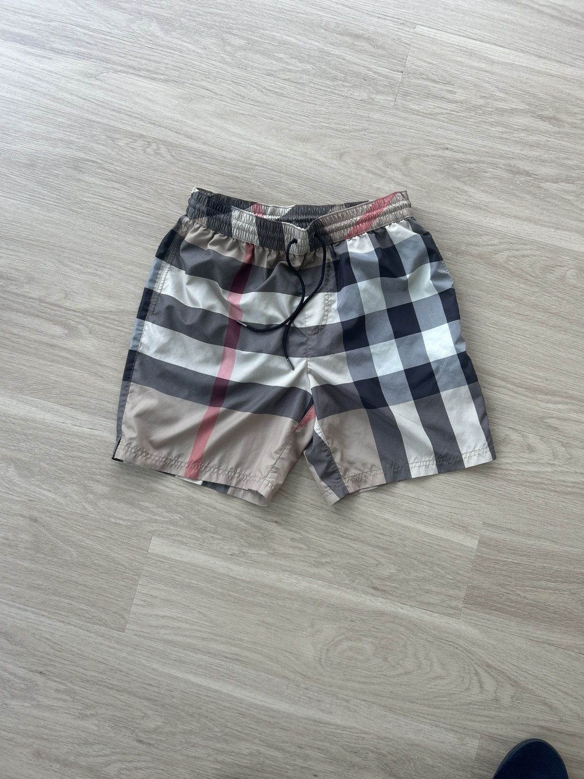Burberry Men Burberry swim trunks/shorts Size US 34 / EU 50 - 1 Thumbnail