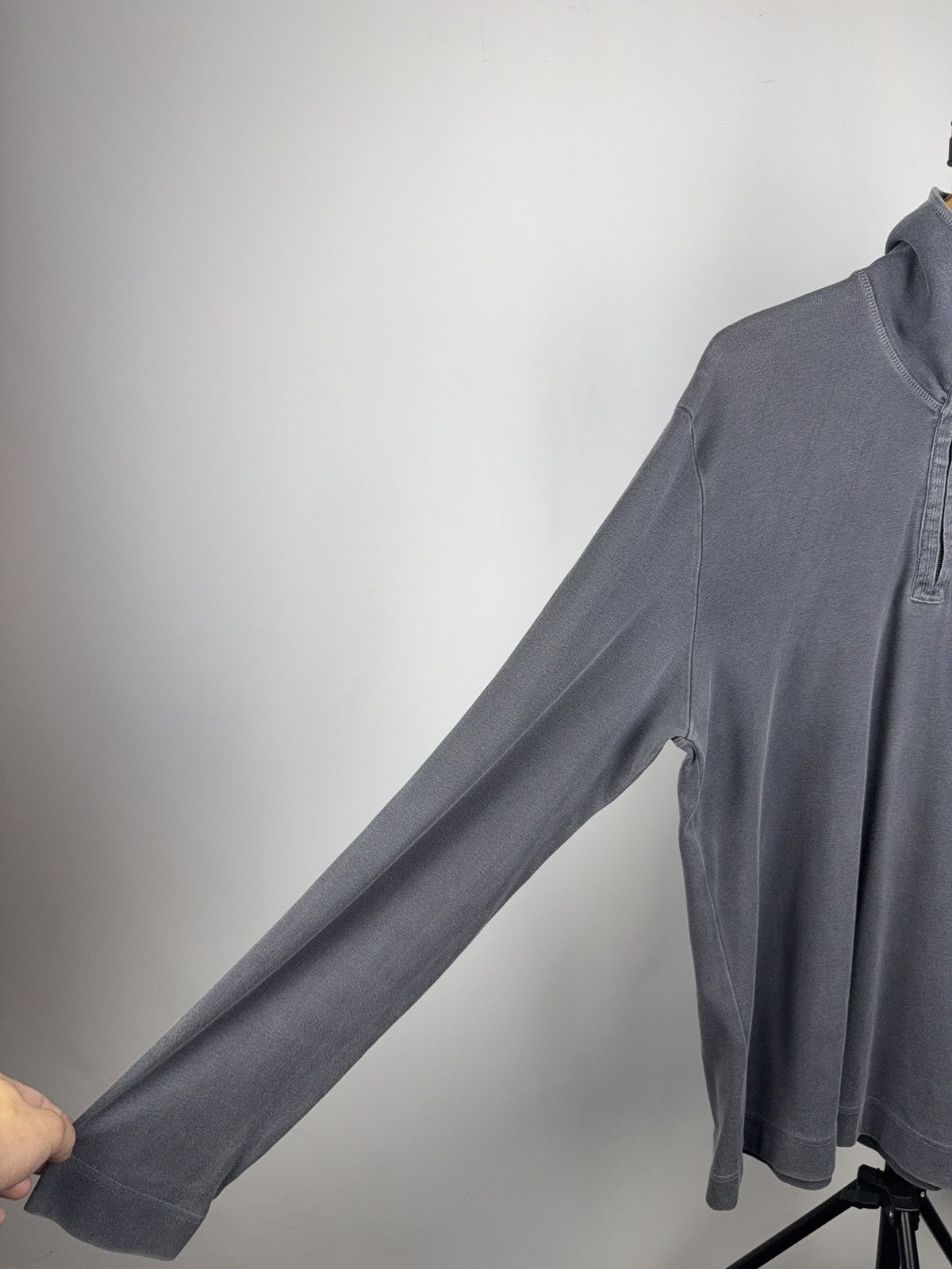 Hugo Boss Vintage 00s Luxury Hugo Boss Faded 1/4 zip long sleeve Size US XXL / EU 58 / 5 - 3 Thumbnail