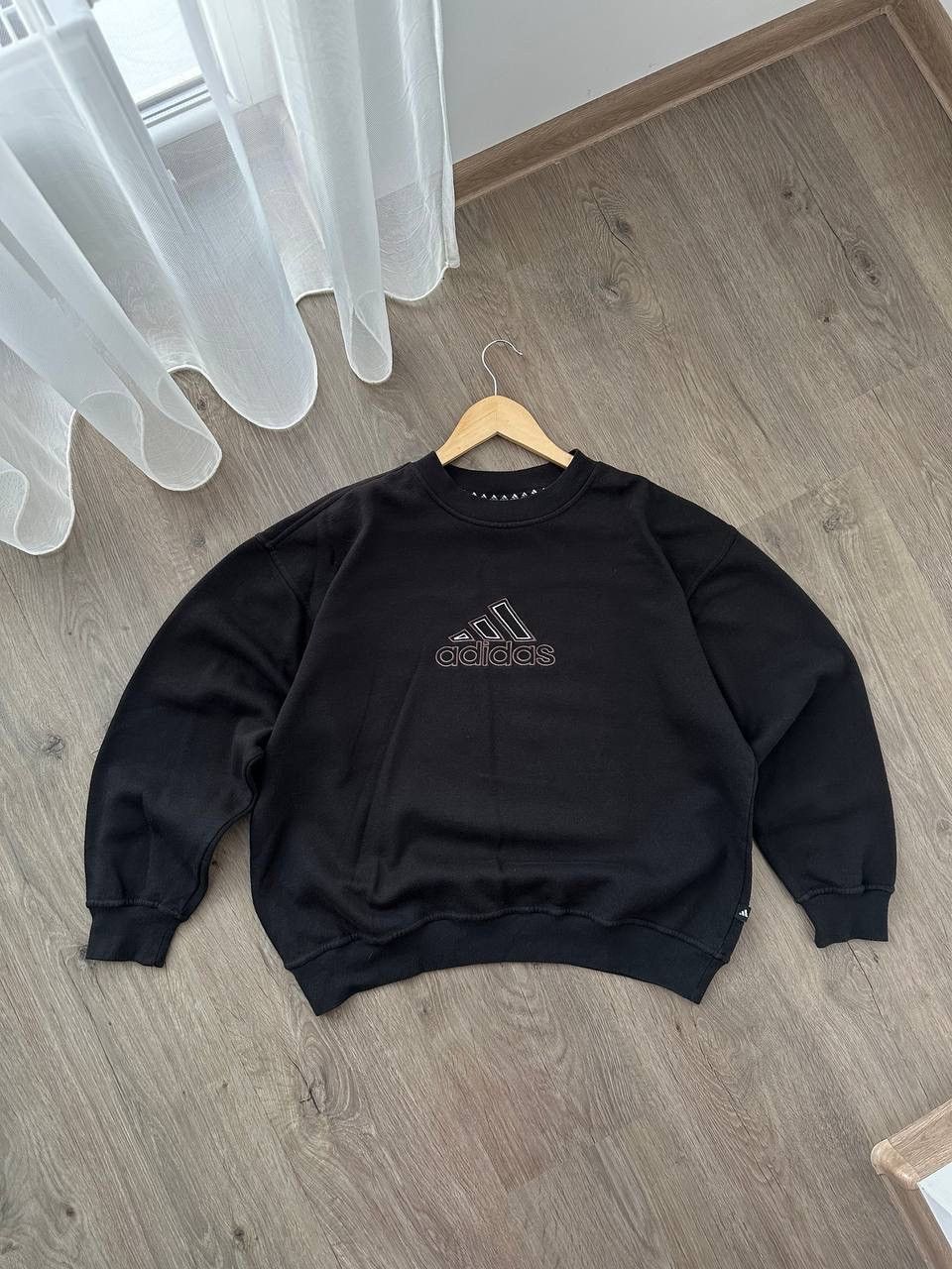Adidas × Vintage Vintage Adidas Black Sweatshirt Center Logo Size US S / EU 44-46 / 1 - 2 Thumbnail