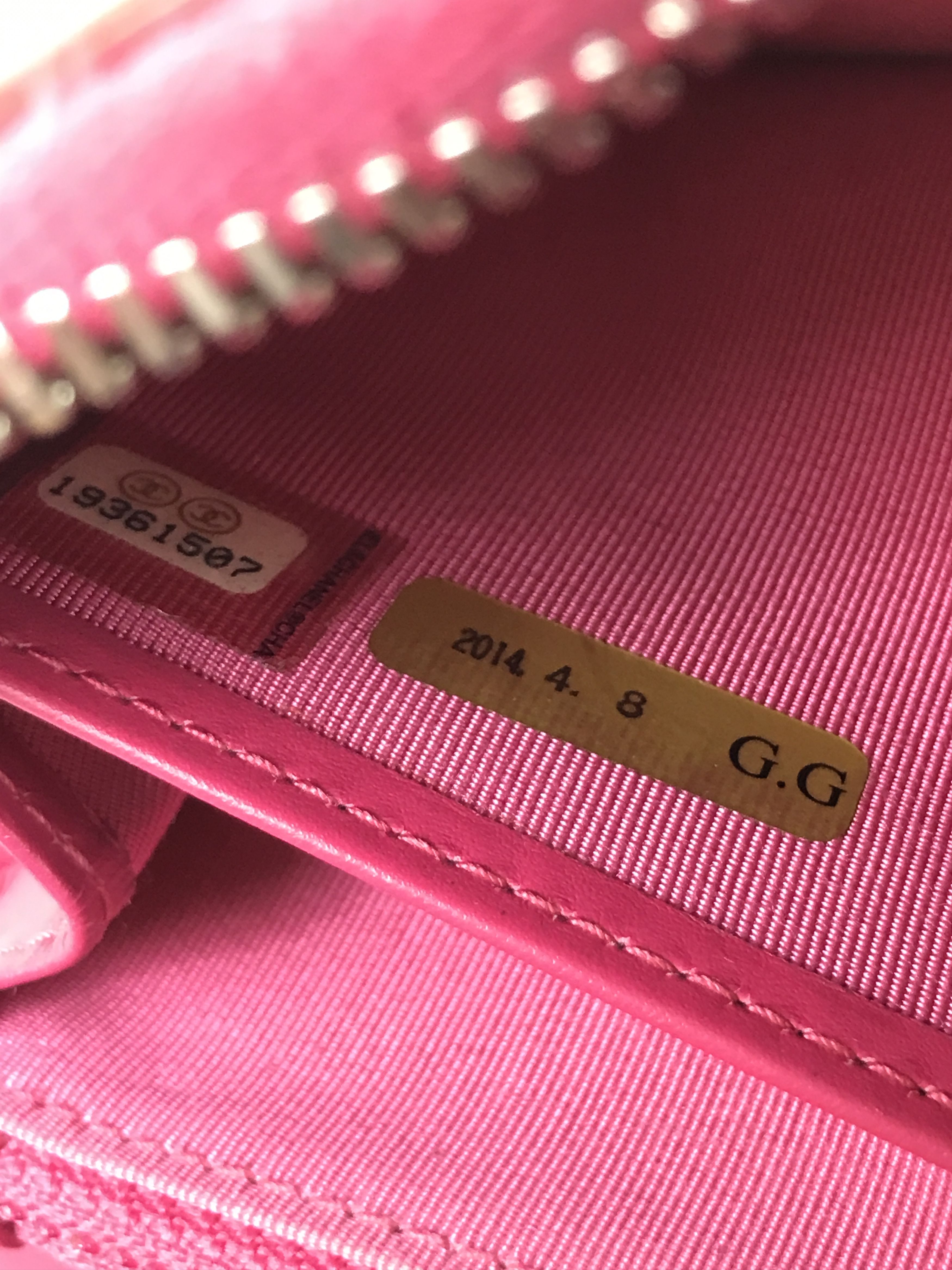 Chanel × Vintage Chanel Dark Pink Quilted Patent Leather Zip Around Wallet Size ONE SIZE - 16 Thumbnail